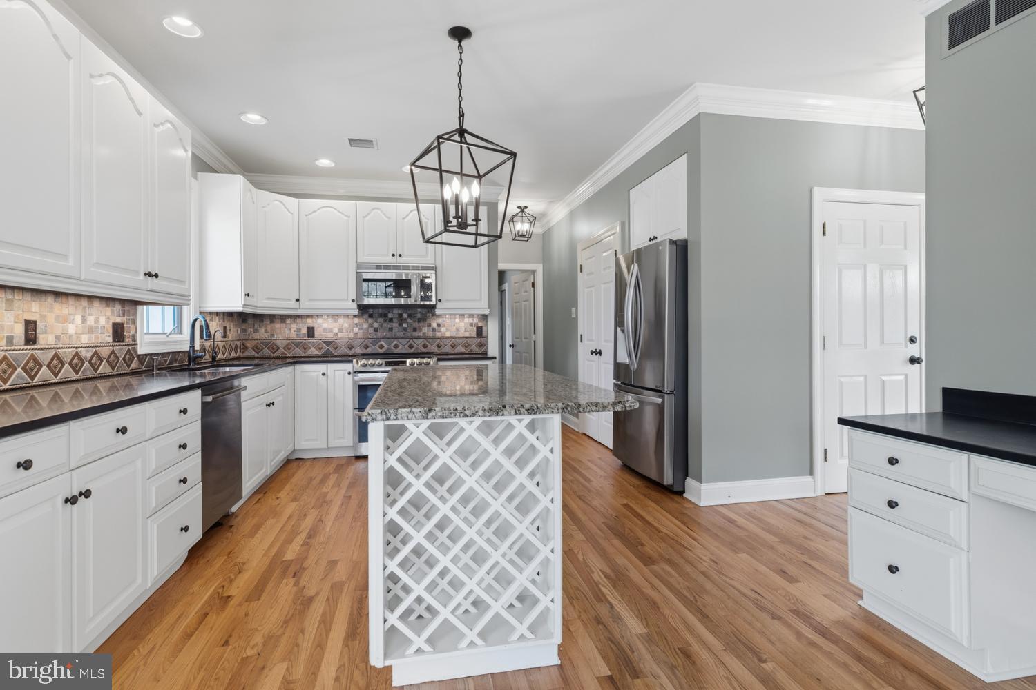 KINGSWOODS - Residential