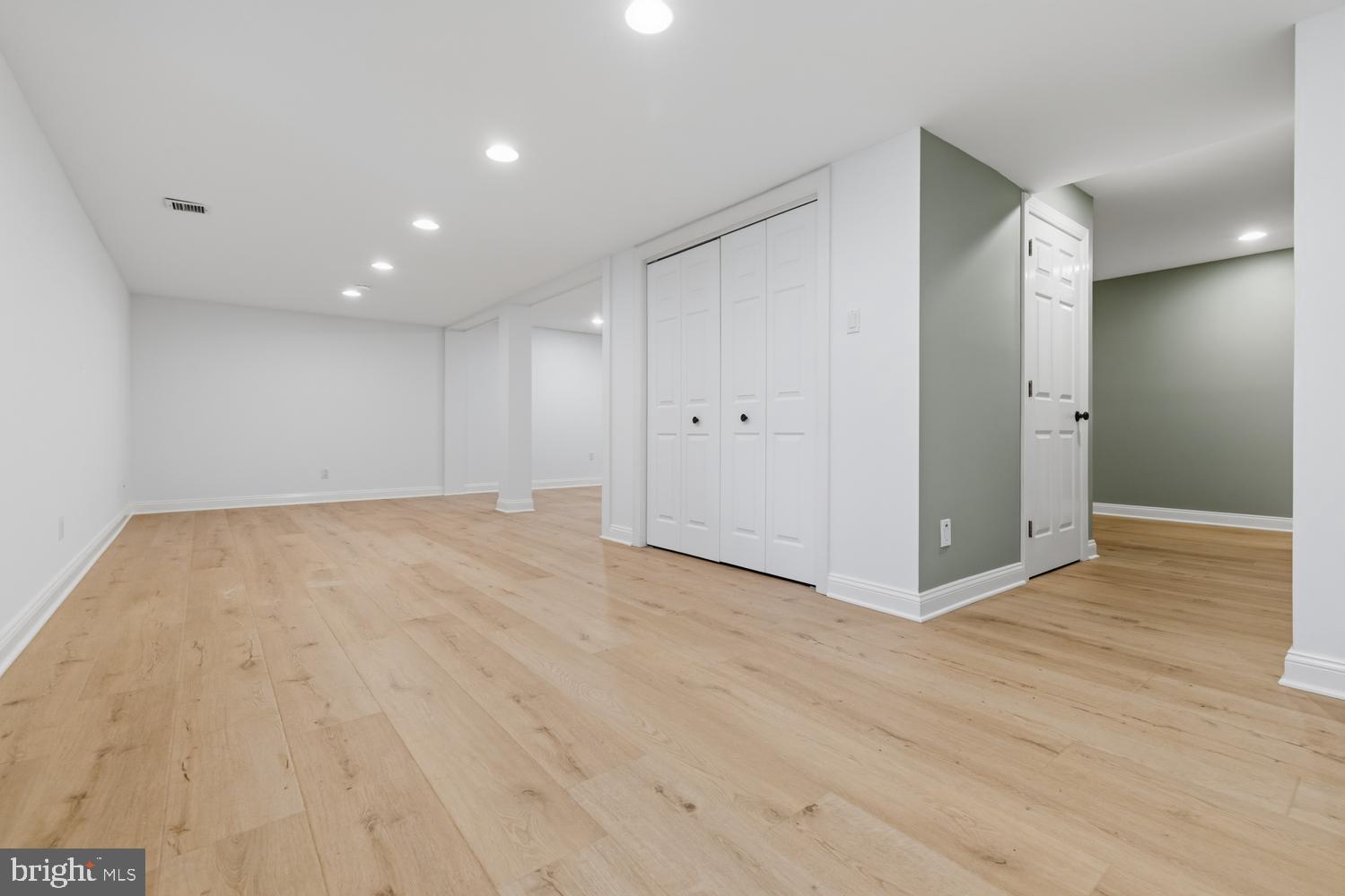 KINGSWOODS - Residential