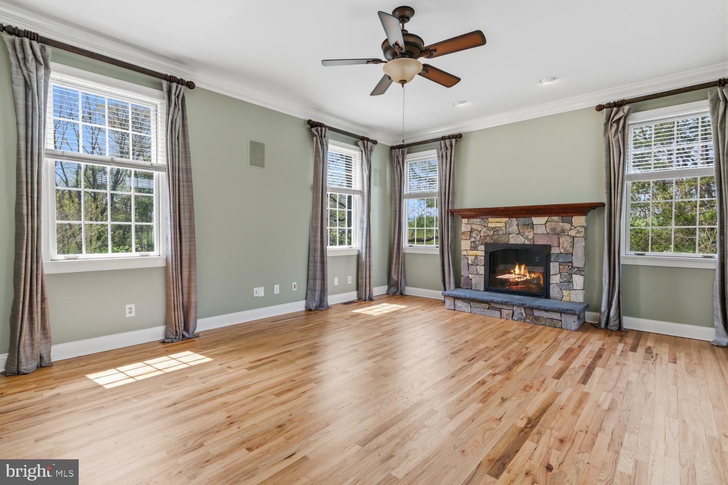 KINGSWOODS - Residential