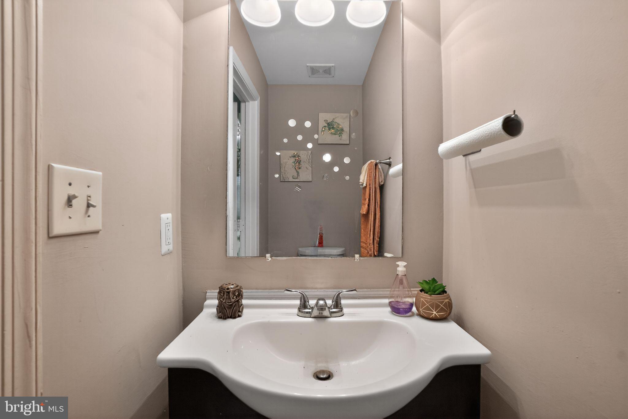 SOUTH ADDISON HGHTS TOWN - Residential