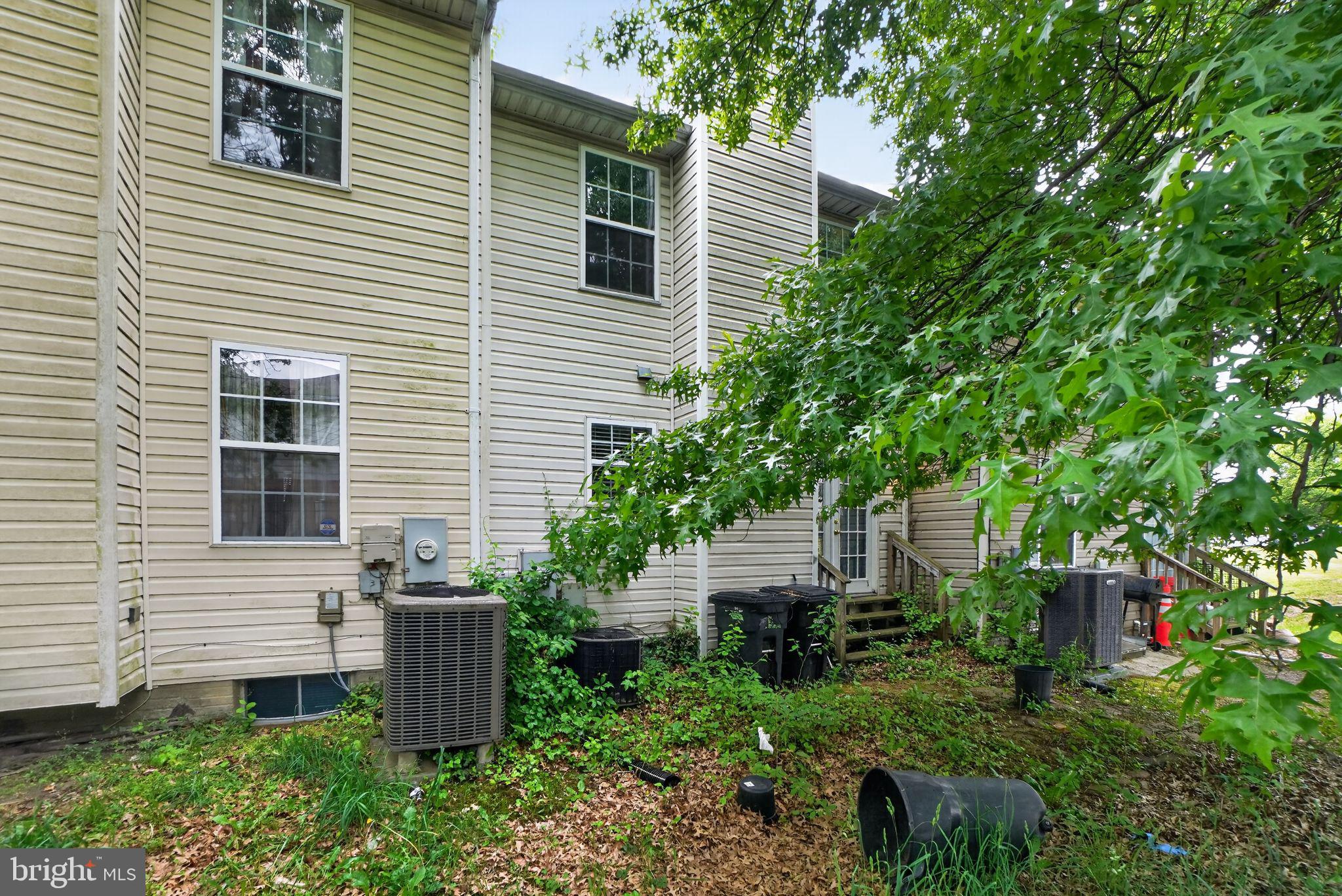 SOUTH ADDISON HGHTS TOWN - Residential