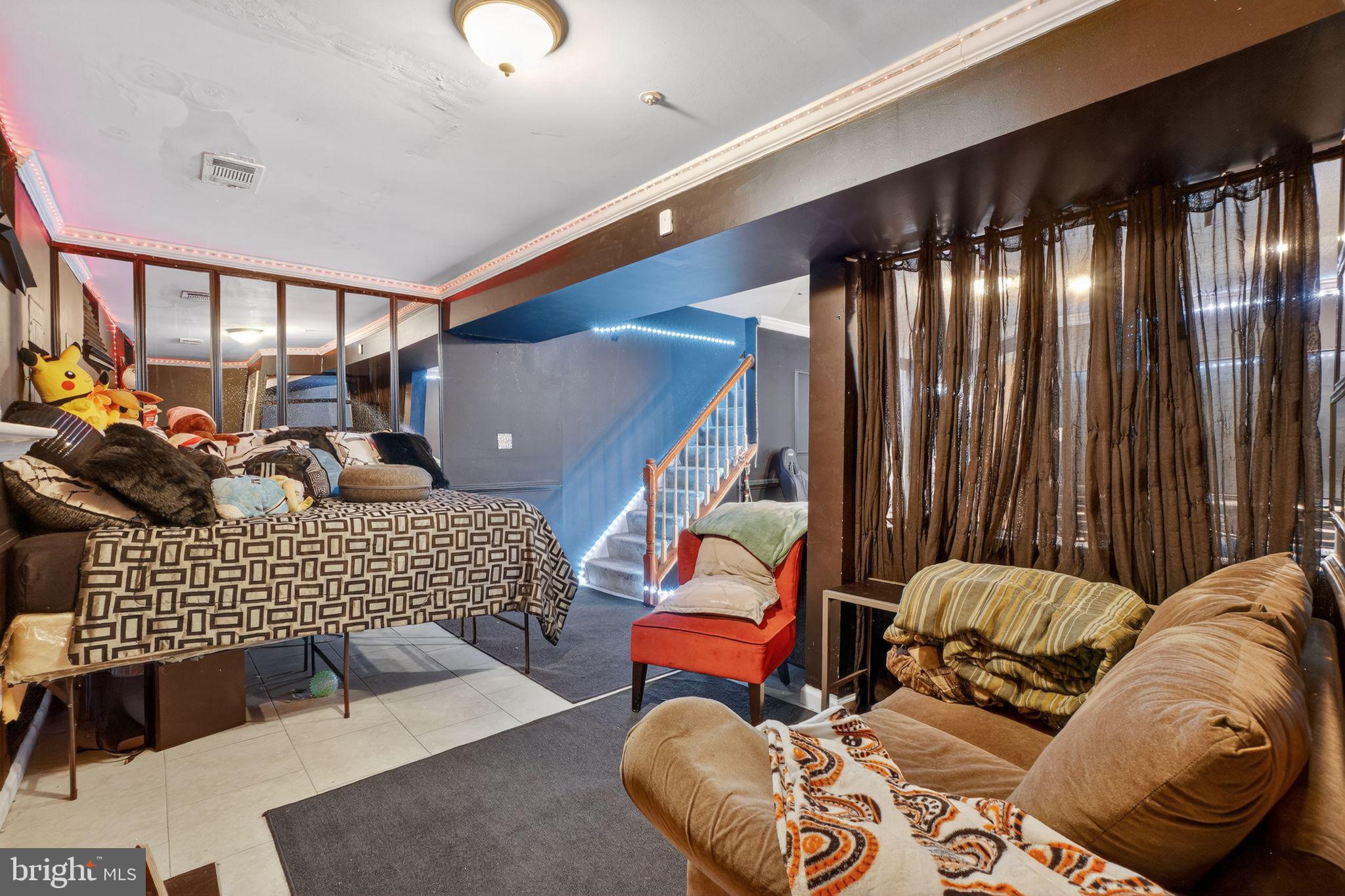 SOUTH ADDISON HGHTS TOWN - Residential