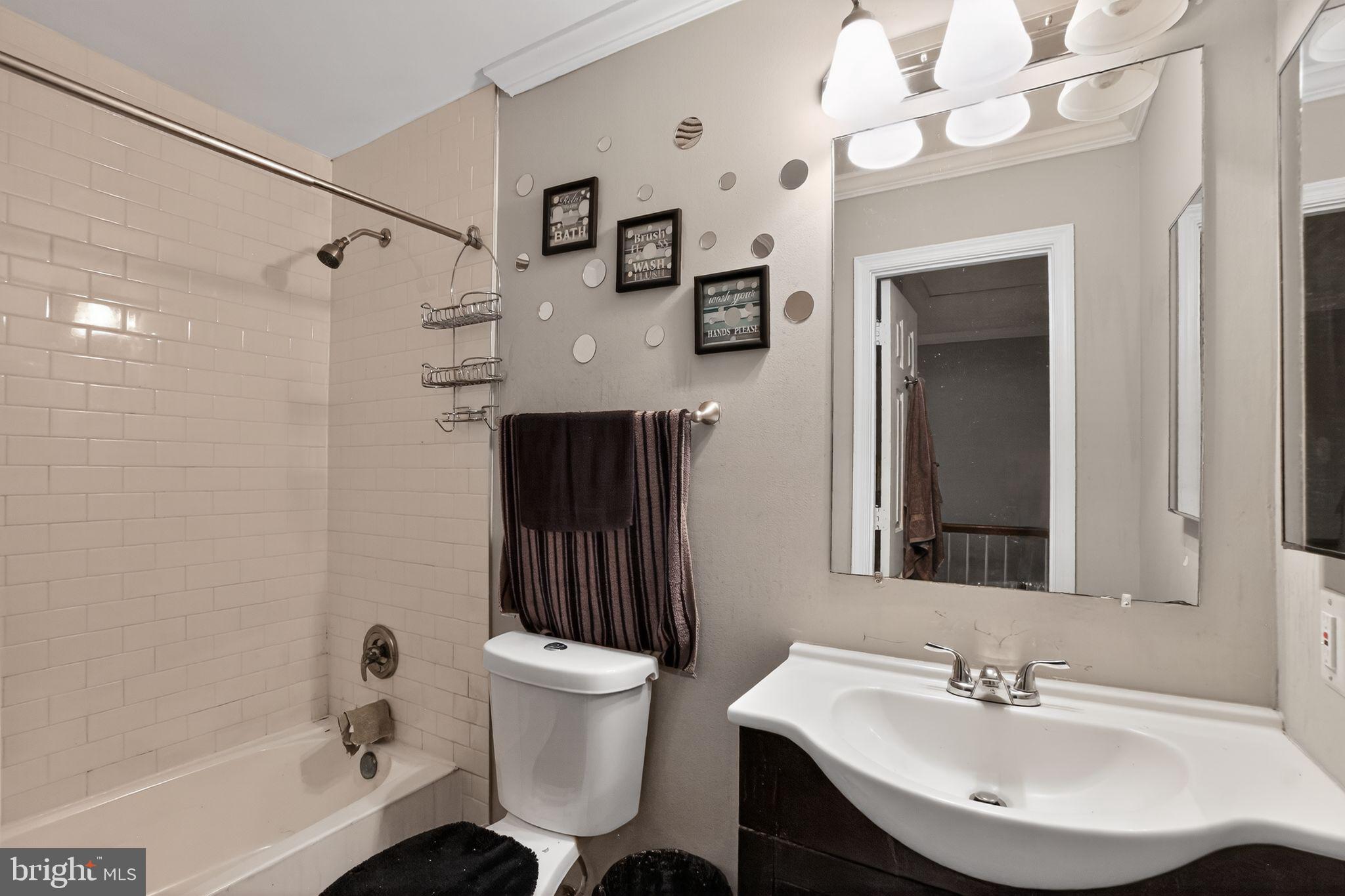 SOUTH ADDISON HGHTS TOWN - Residential