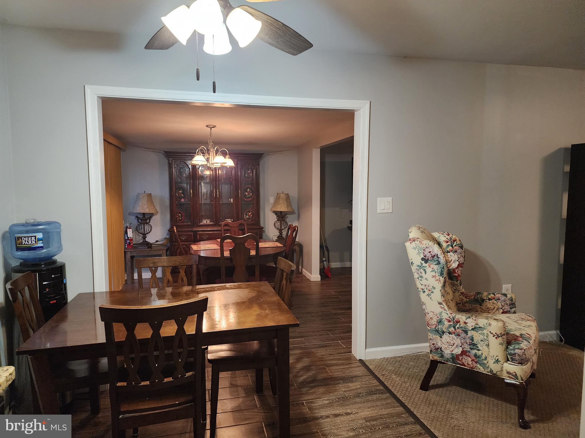 ANDREWS MANOR - Residential