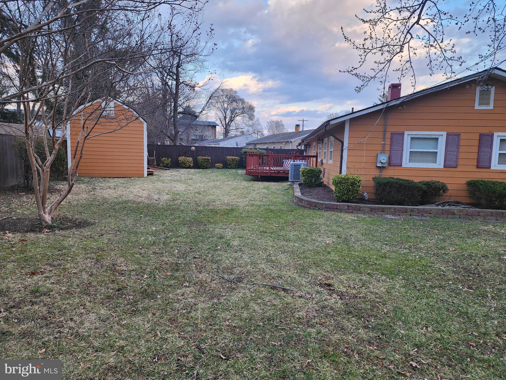 ANDREWS MANOR - Residential