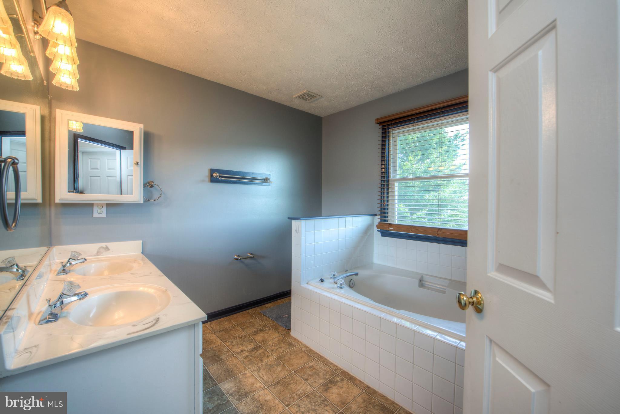 SALEM FIELDS - Residential Lease