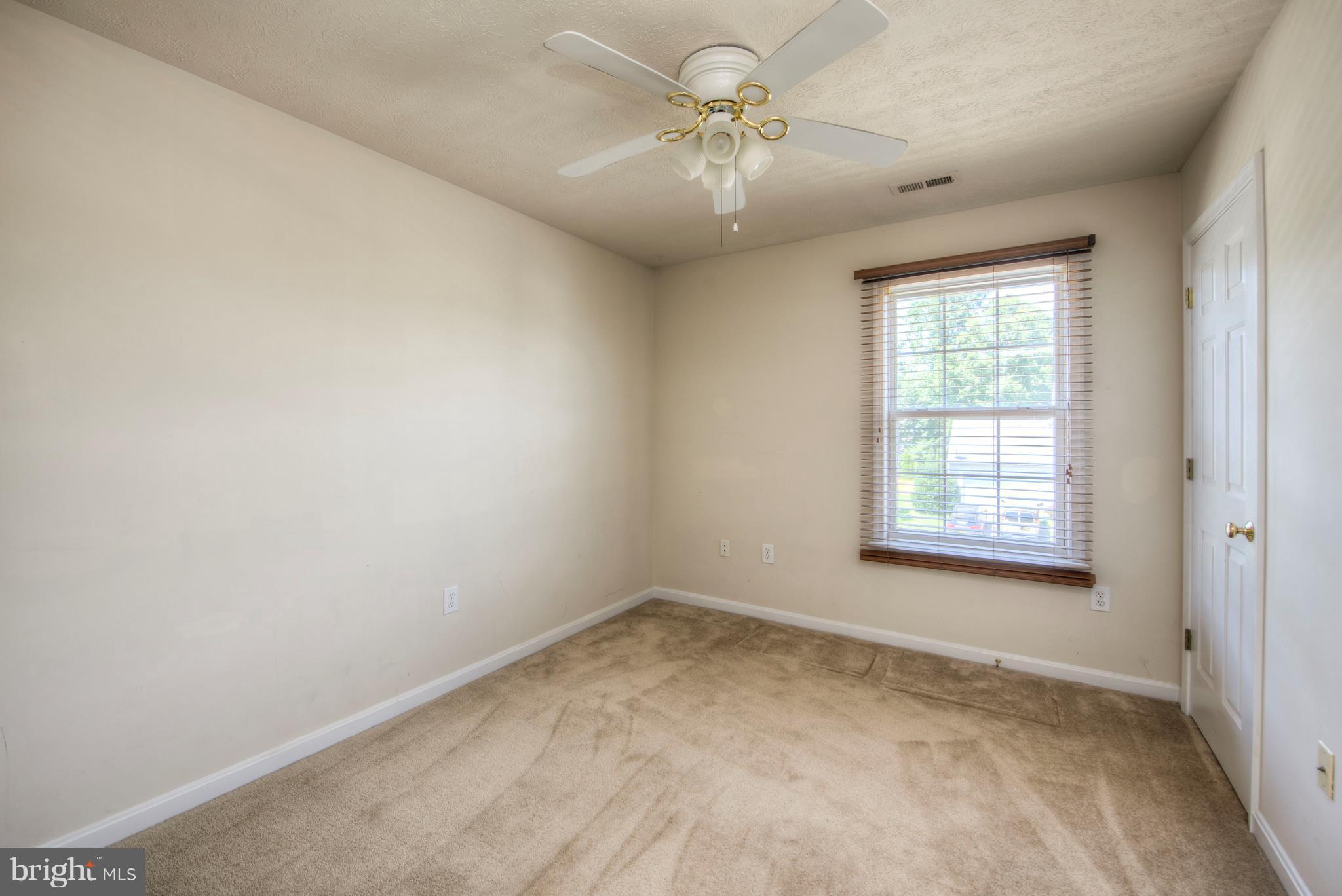 SALEM FIELDS - Residential Lease