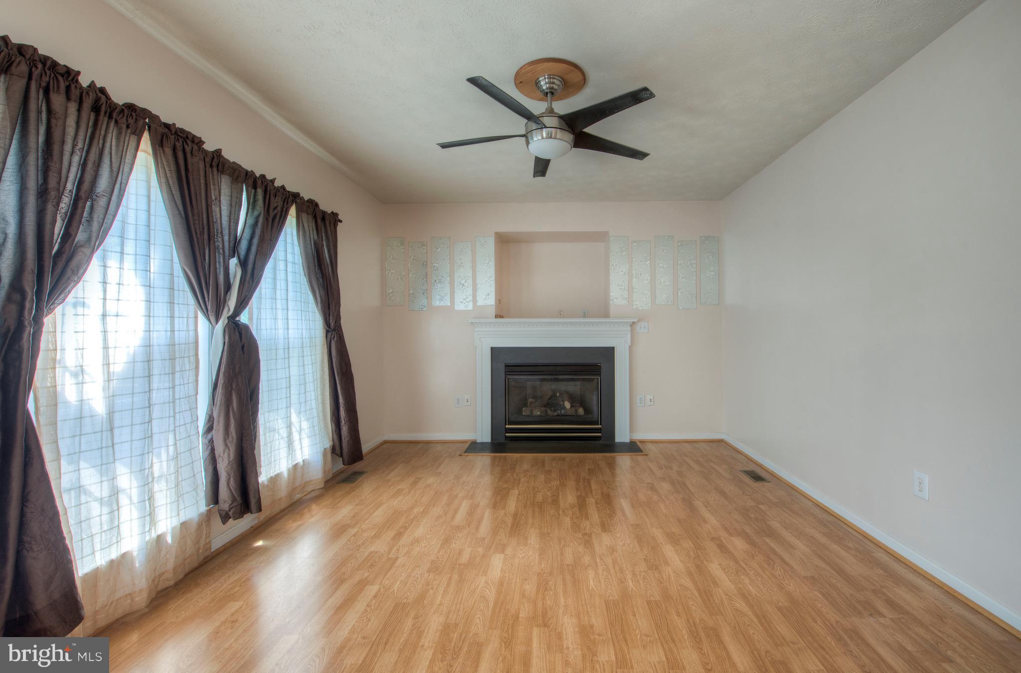 SALEM FIELDS - Residential Lease