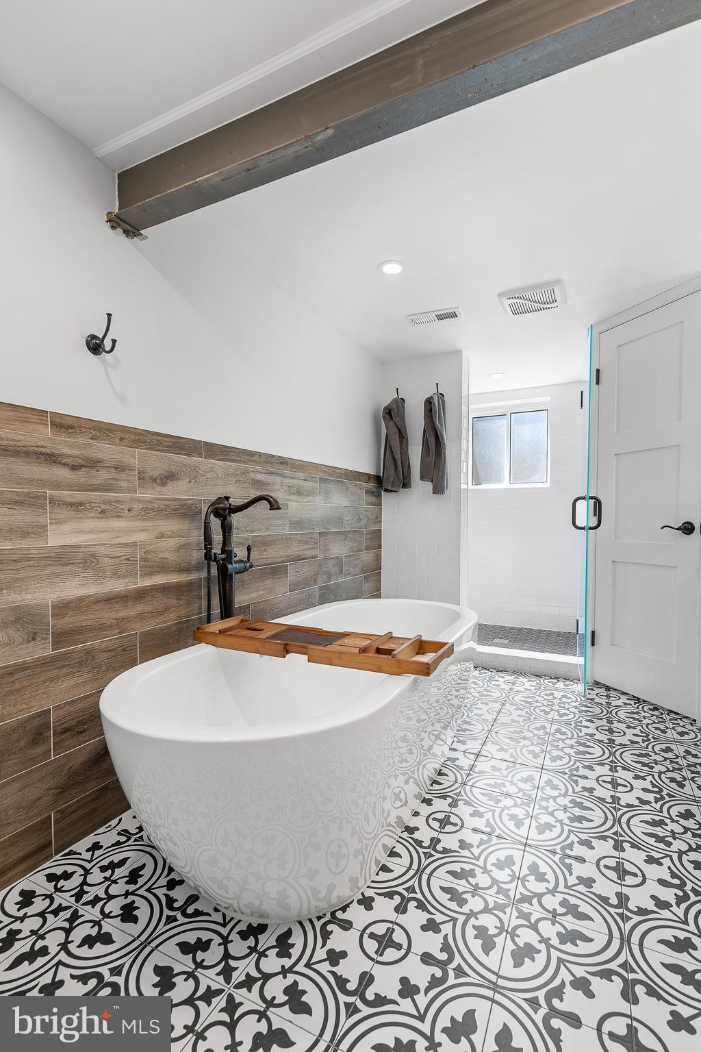 BERKSHIRE OAKWOOD - Residential