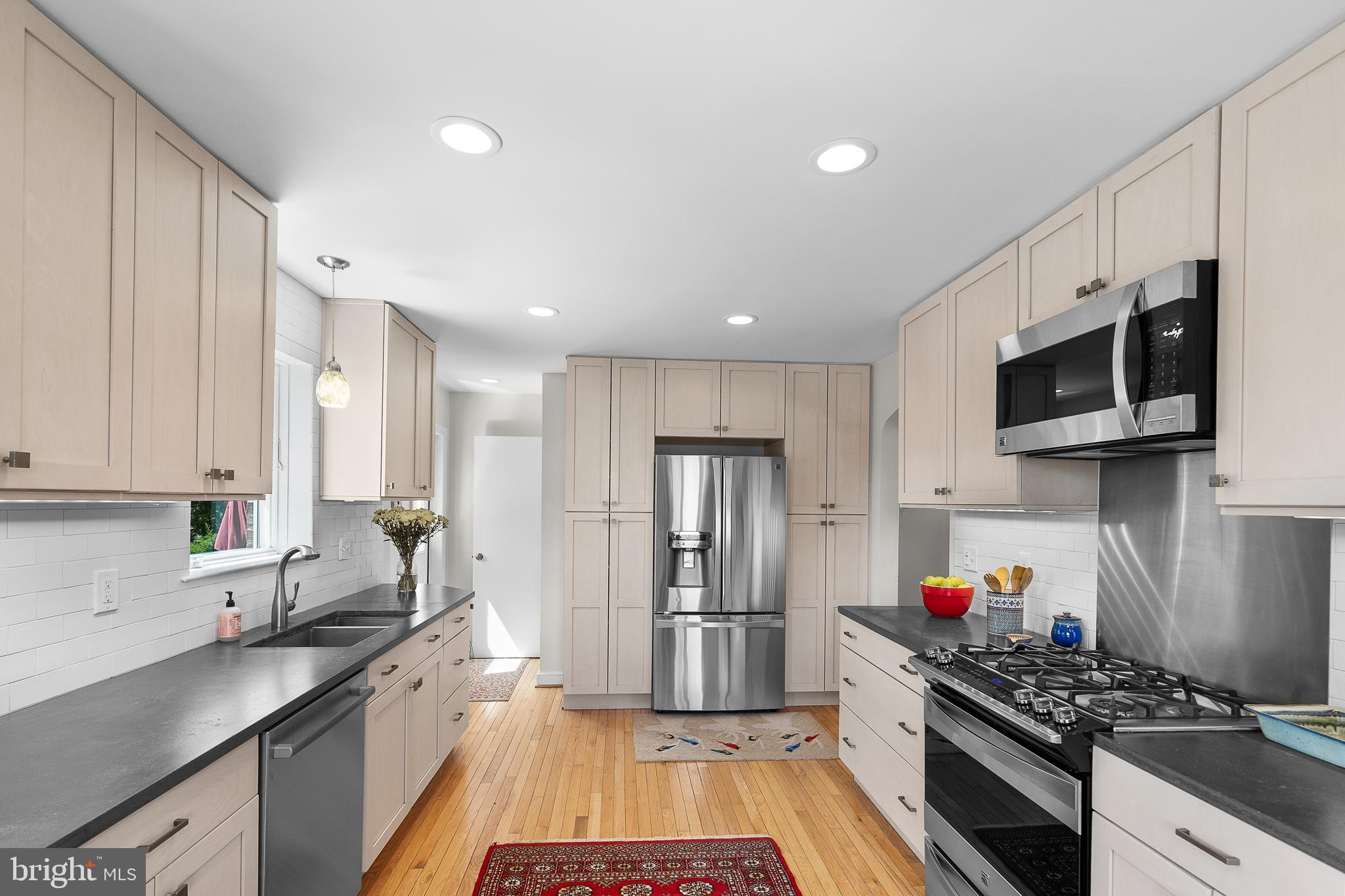 BERKSHIRE OAKWOOD - Residential