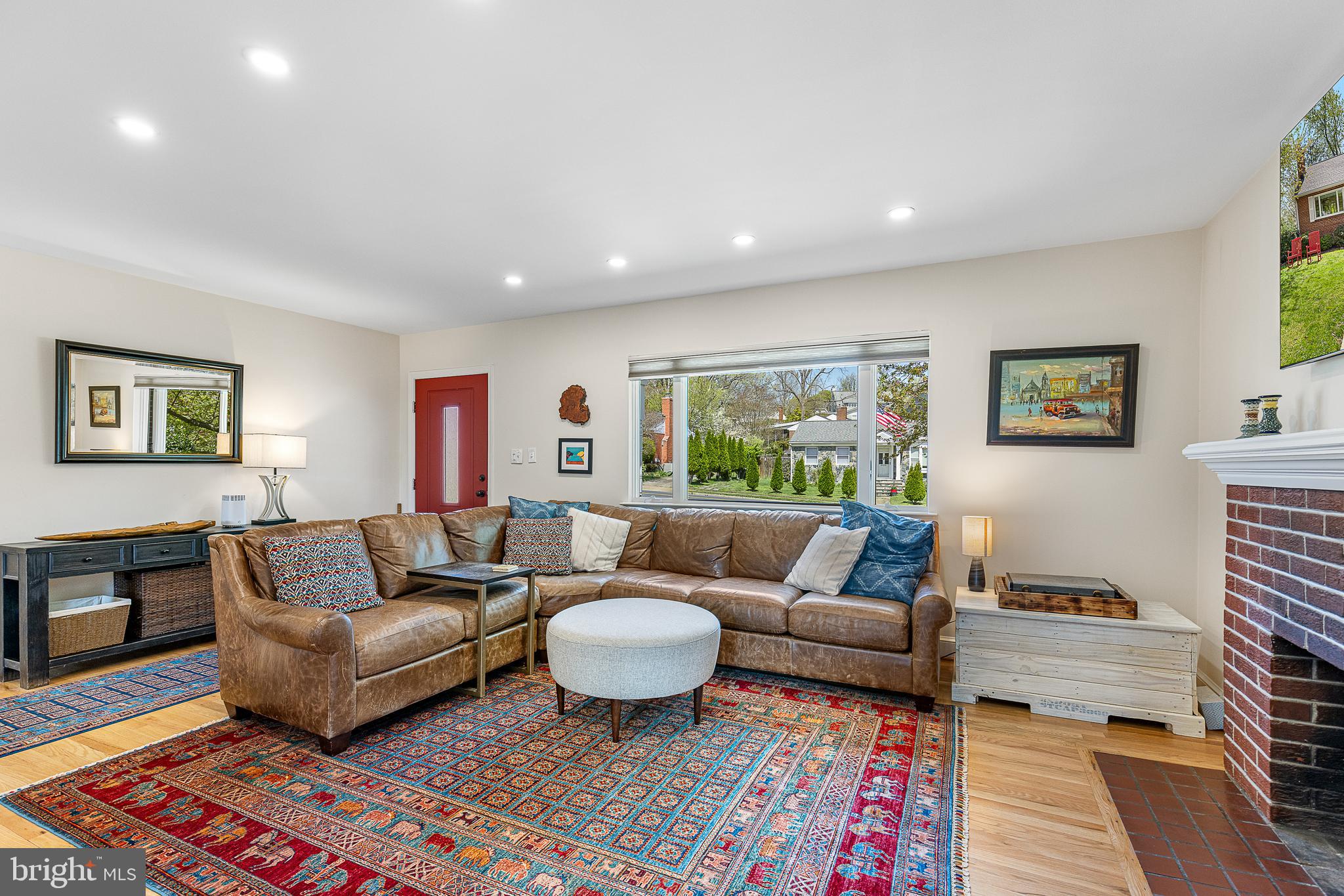 BERKSHIRE OAKWOOD - Residential