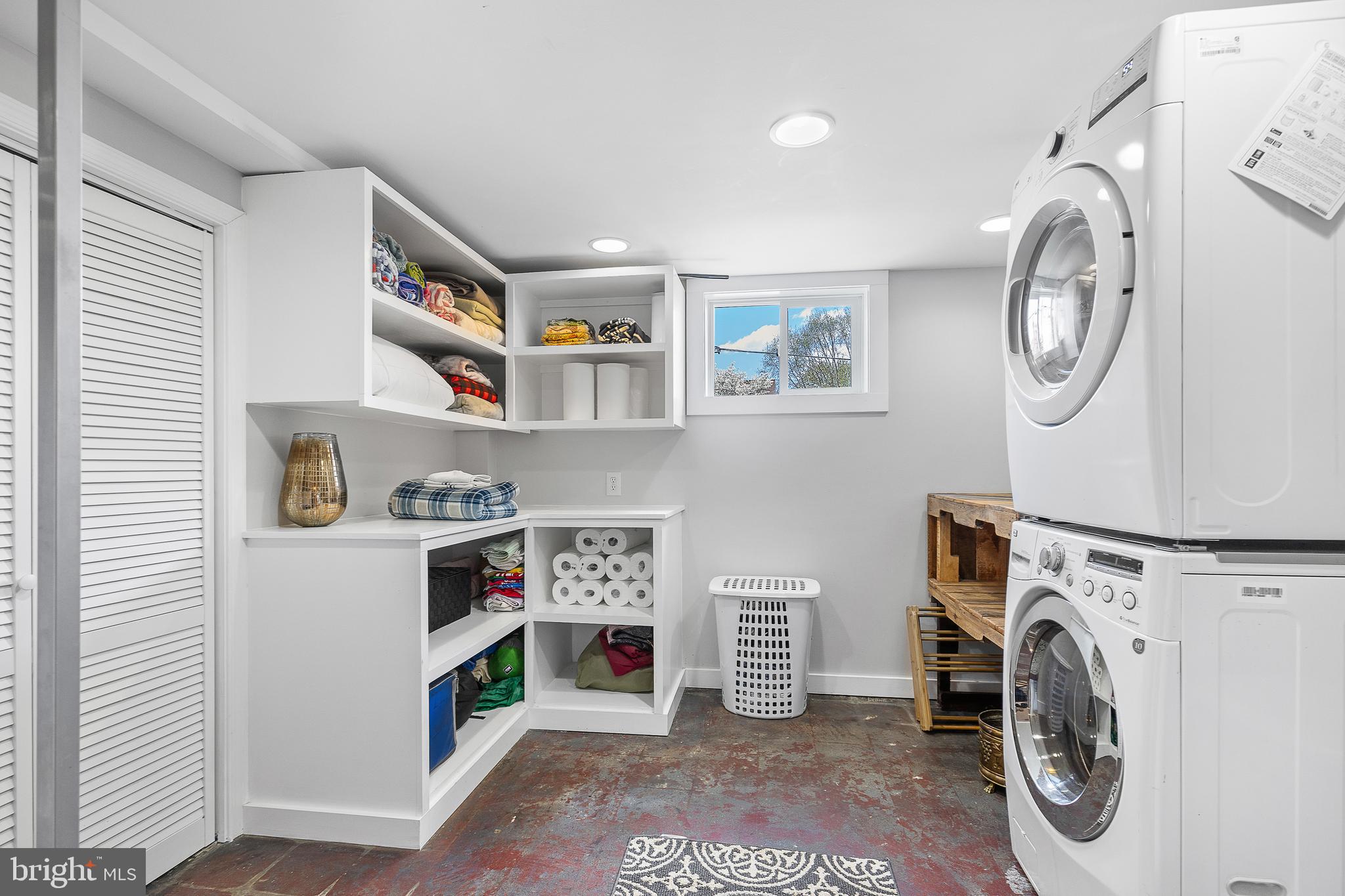 BERKSHIRE OAKWOOD - Residential