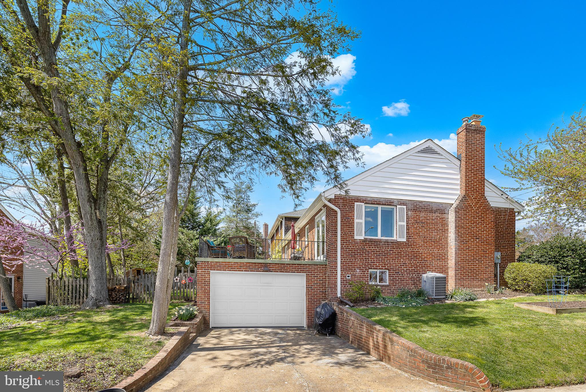 BERKSHIRE OAKWOOD - Residential