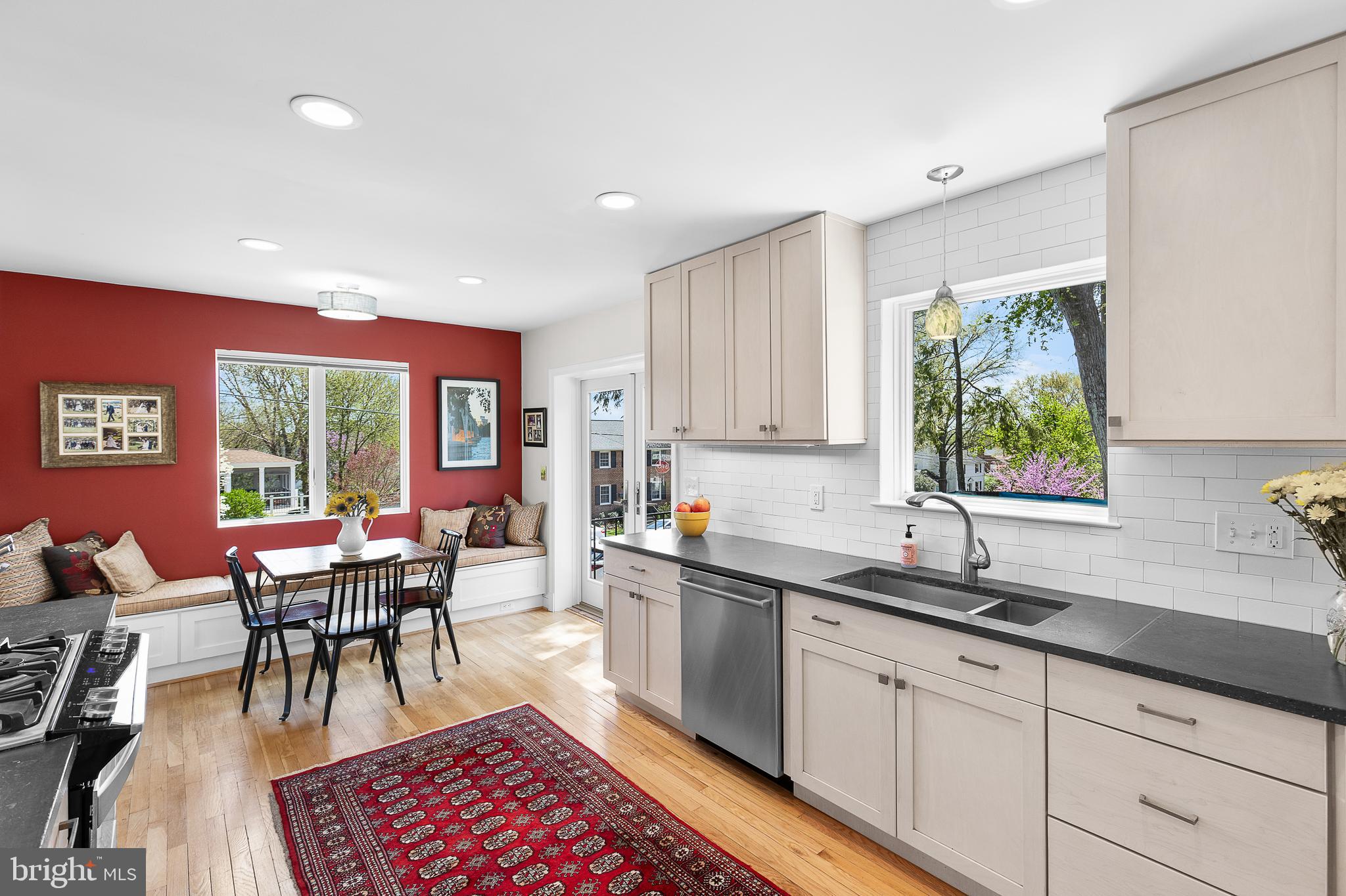 BERKSHIRE OAKWOOD - Residential