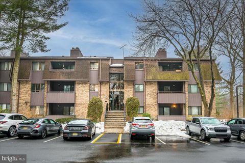 Condo For Sale - 2211 Old Stone Mill Drive<br/> EAST WINDSOR, NJ 08512