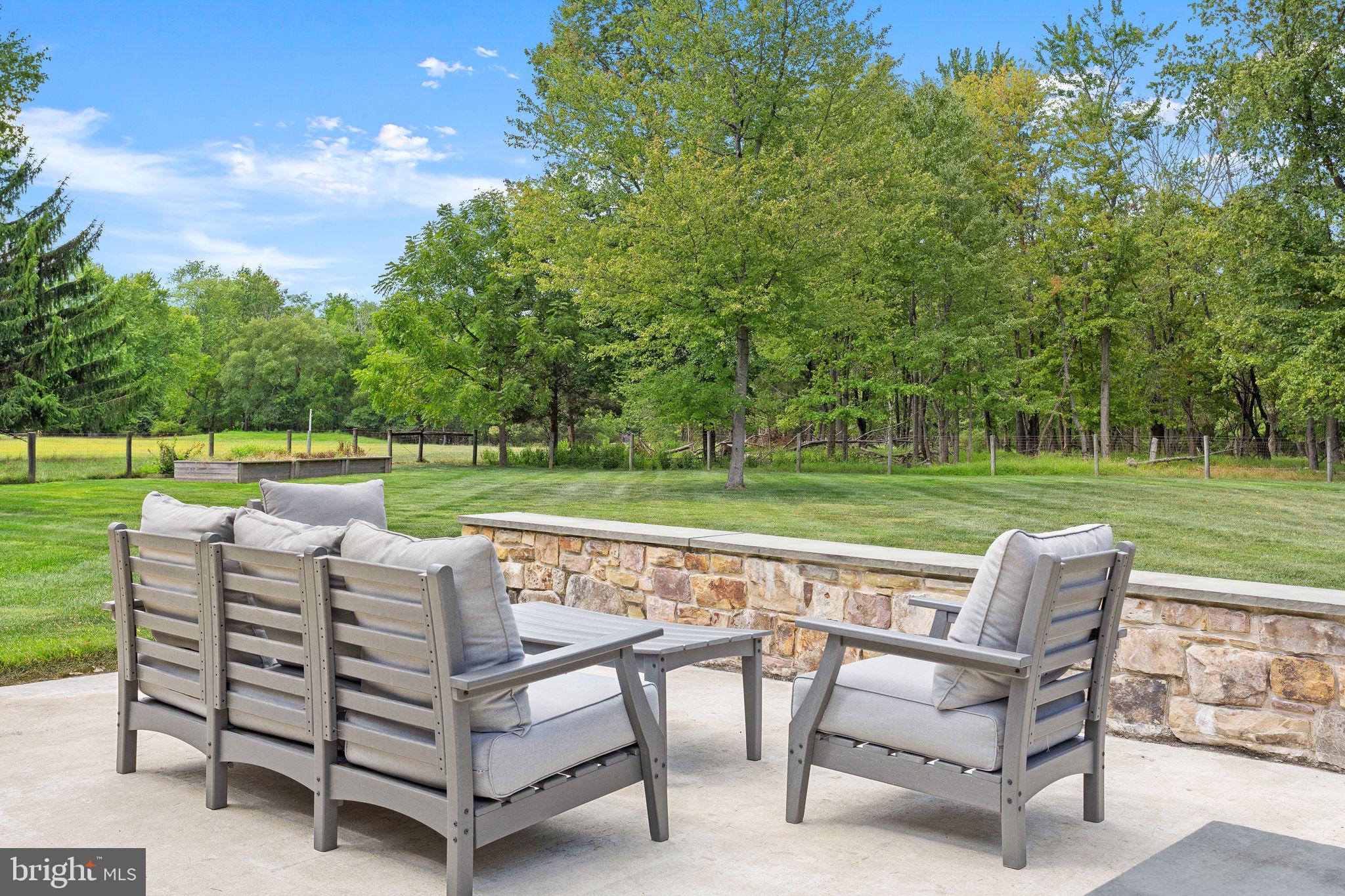 EAGLE GLENN - Residential