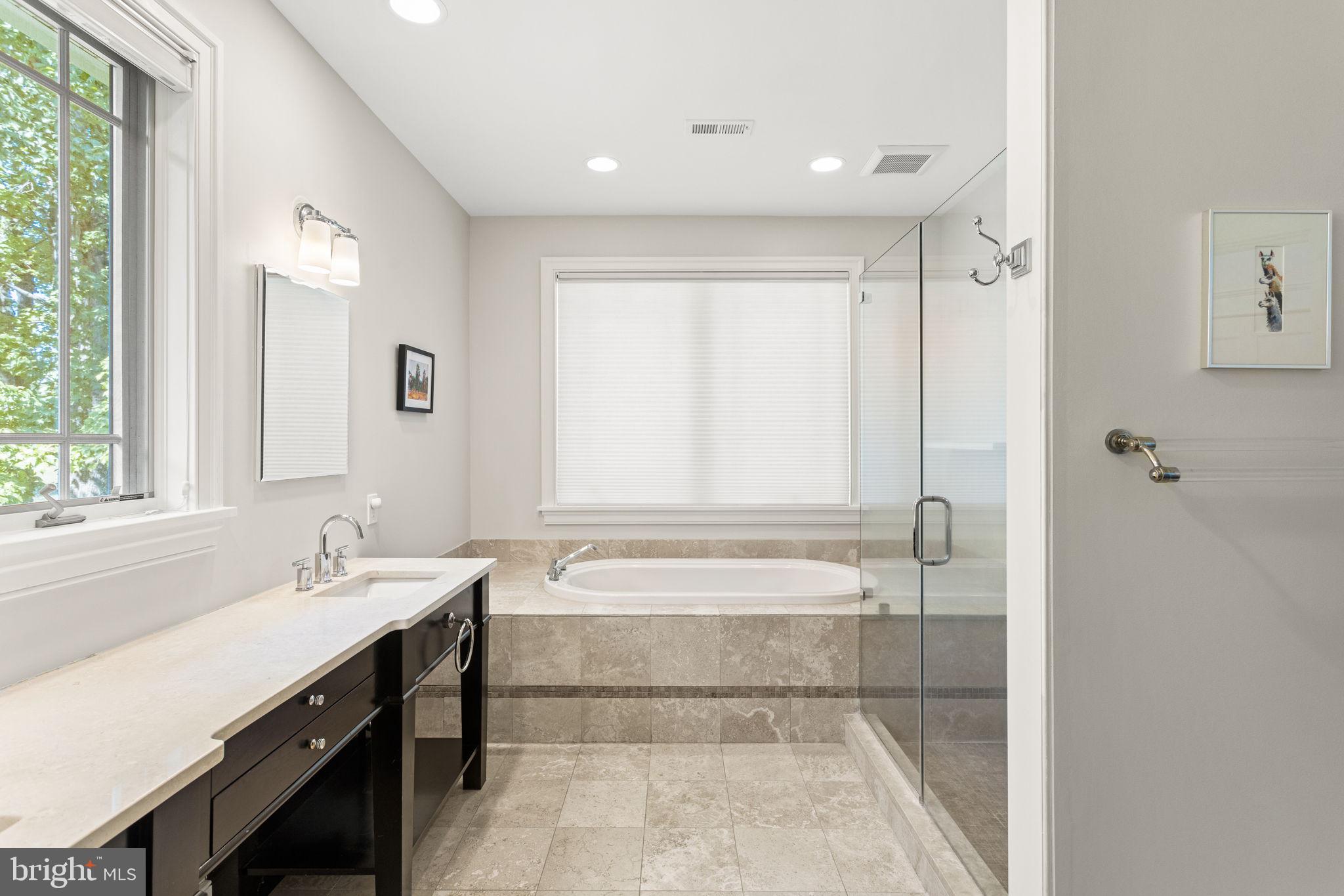 EAGLE GLENN - Residential