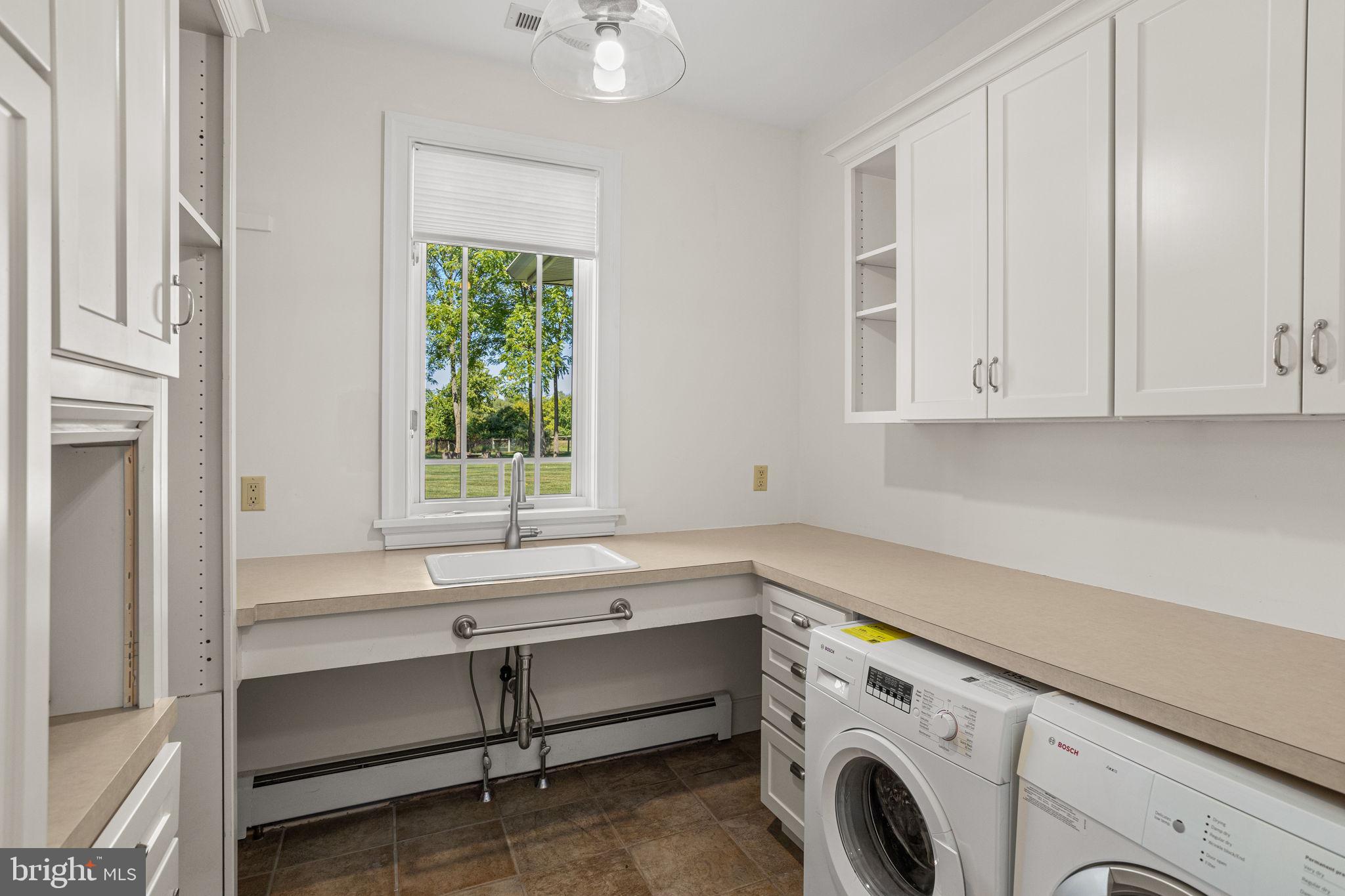 EAGLE GLENN - Residential