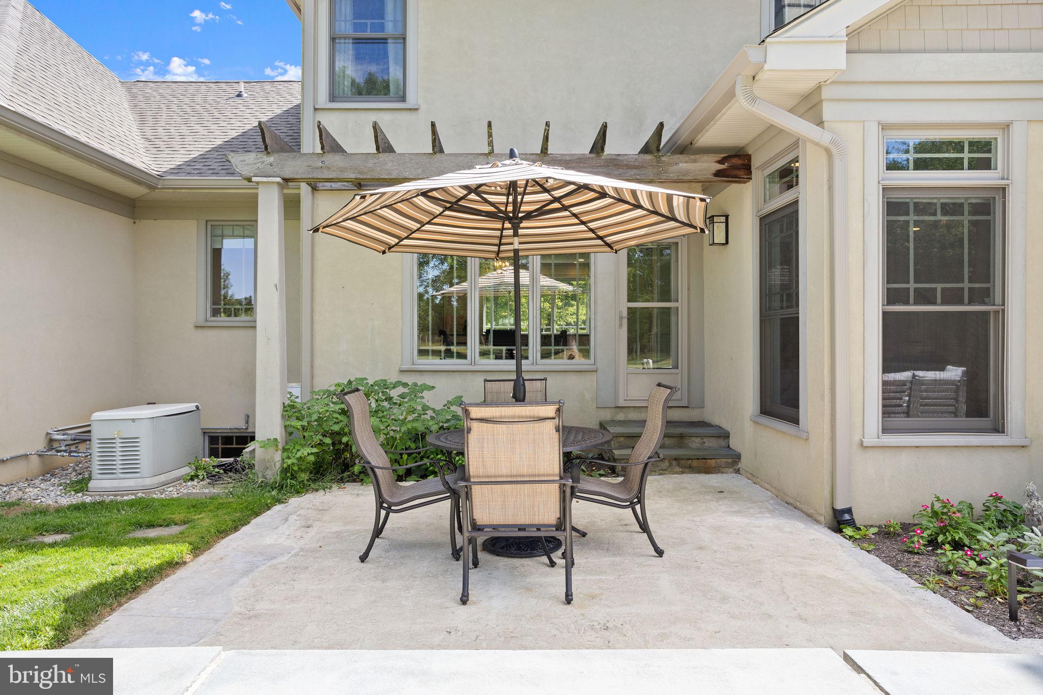 EAGLE GLENN - Residential