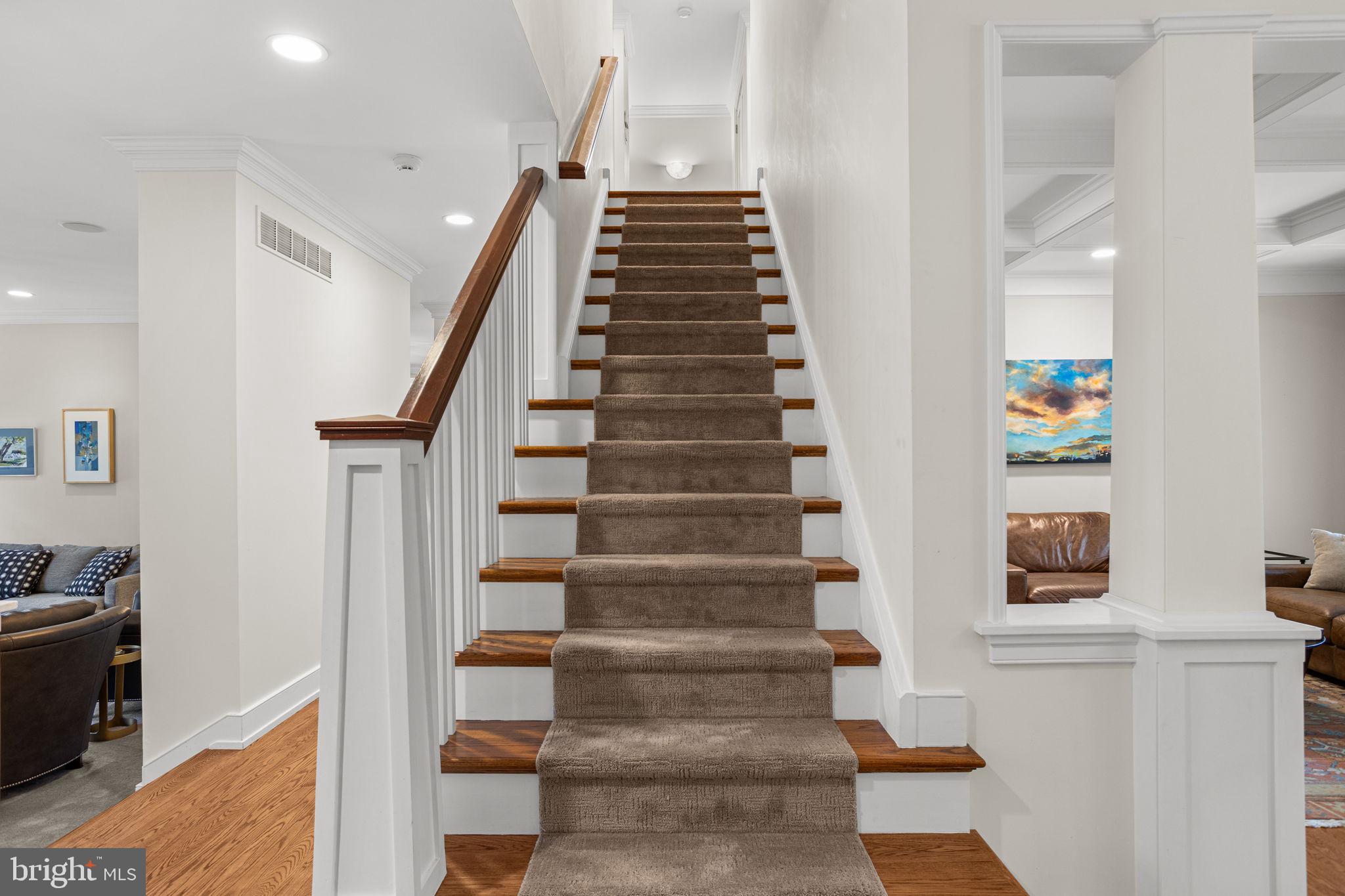 EAGLE GLENN - Residential