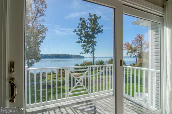 WATERS EDGE - Residential