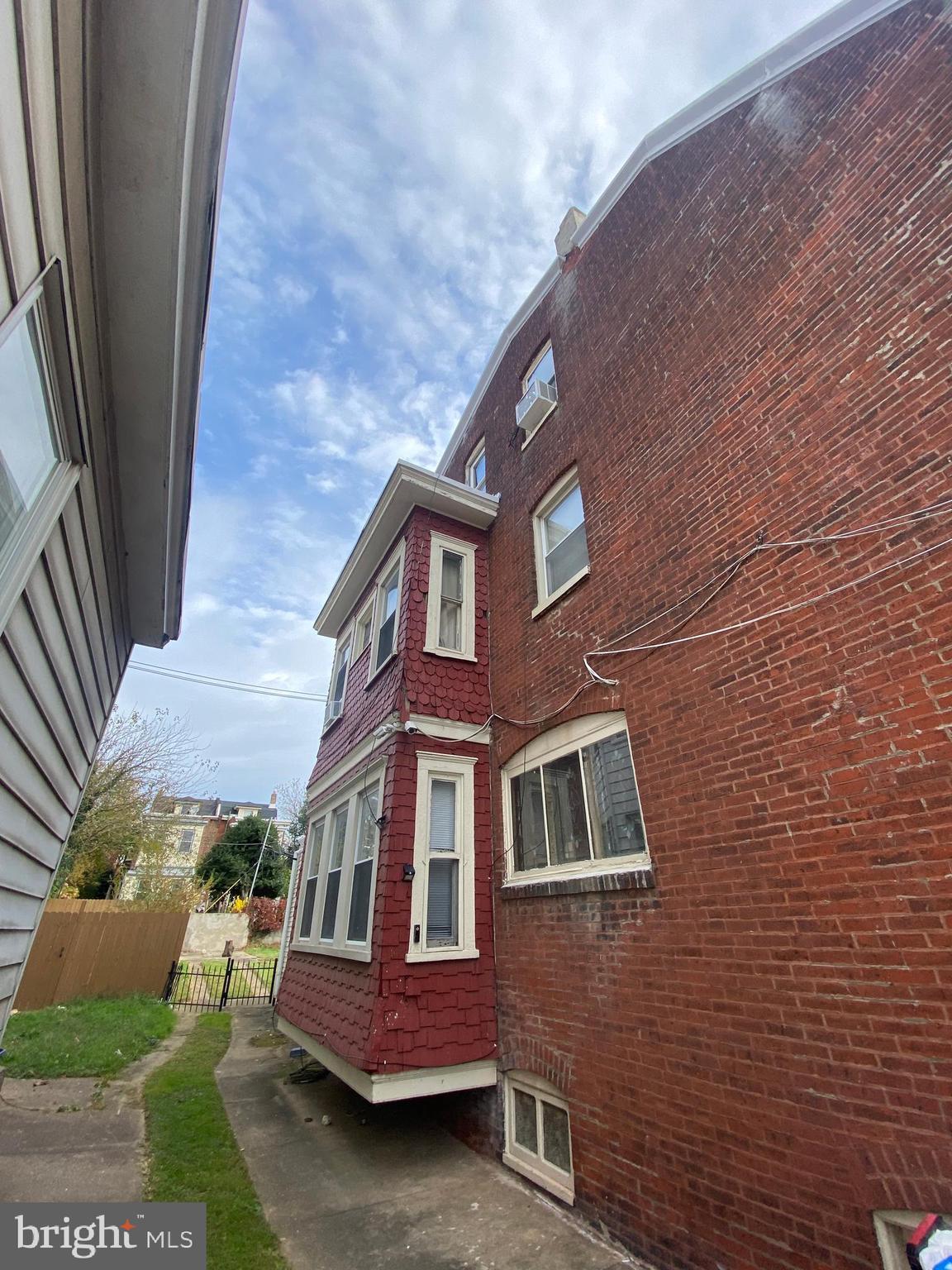 FRANKFORD - Residential Income