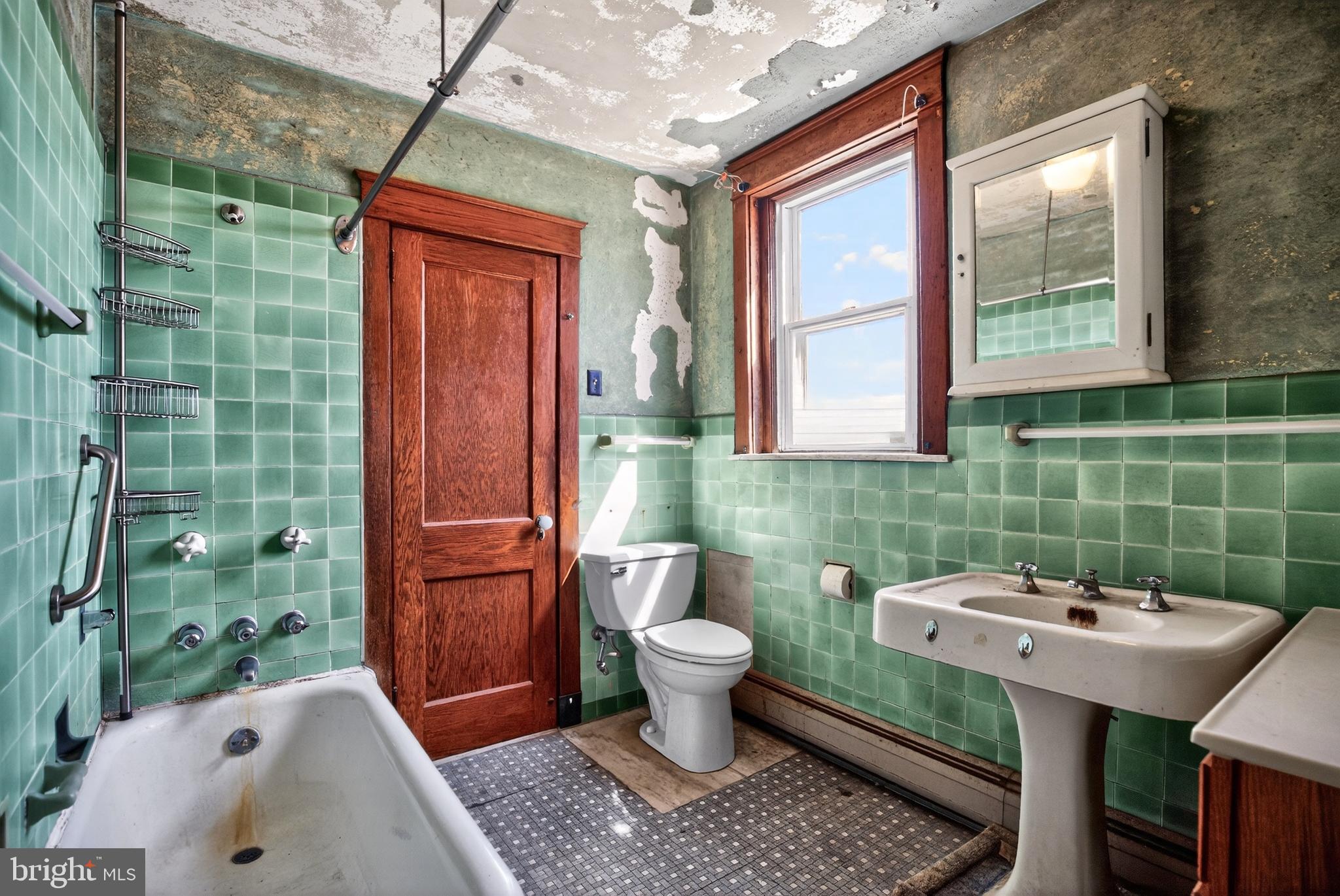 LINWOOD - Residential