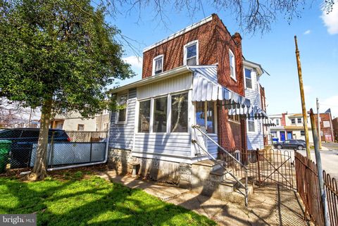 Townhouse For Sale - 1012 Washington Avenue<br/> MARCUS HOOK, PA 19061