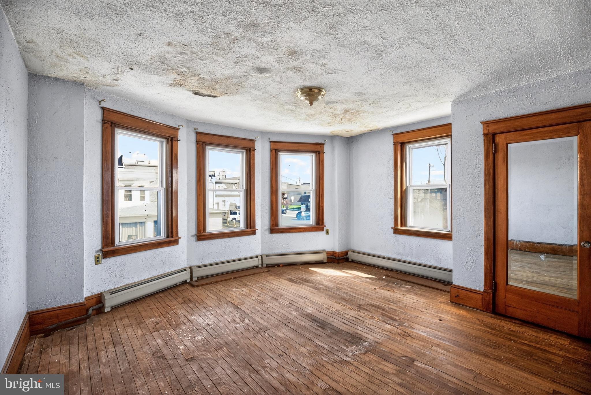 LINWOOD - Residential