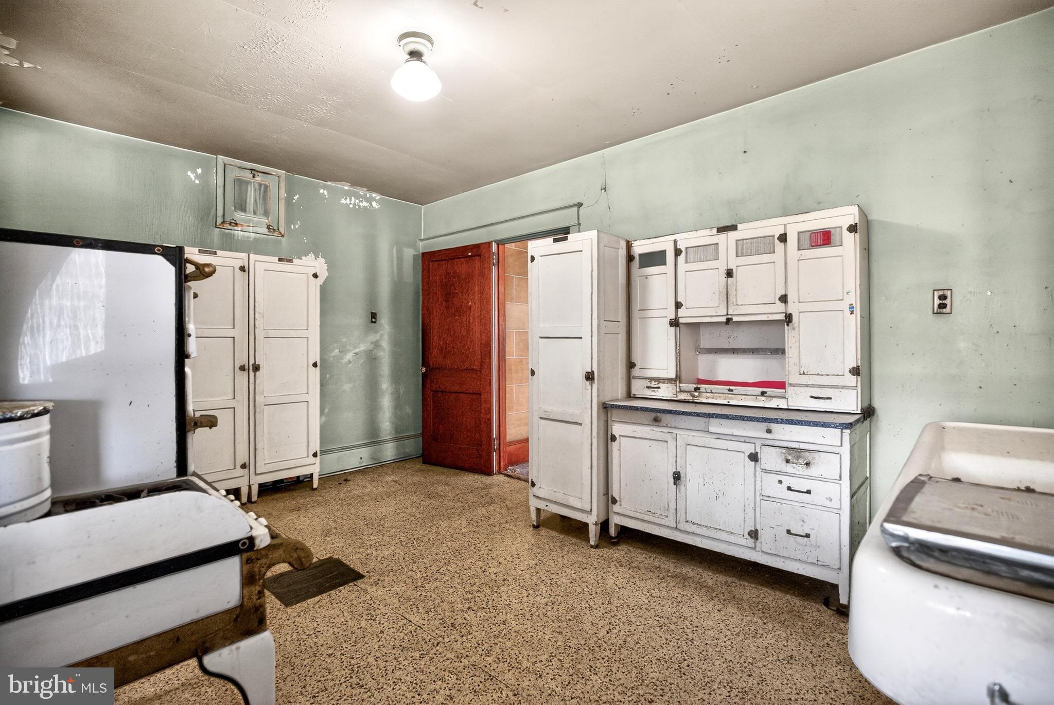 LINWOOD - Residential