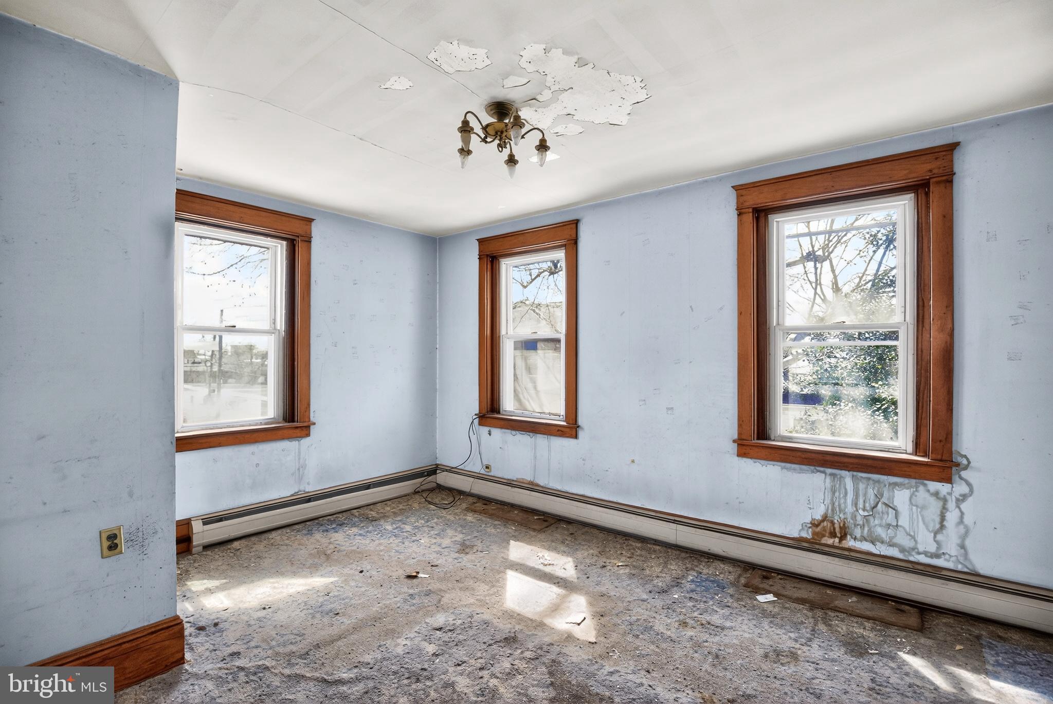 LINWOOD - Residential