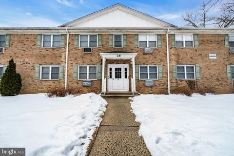 Condo For Sale - 26 Windsor Terrace #E<br/> FREEHOLD, NJ 07728