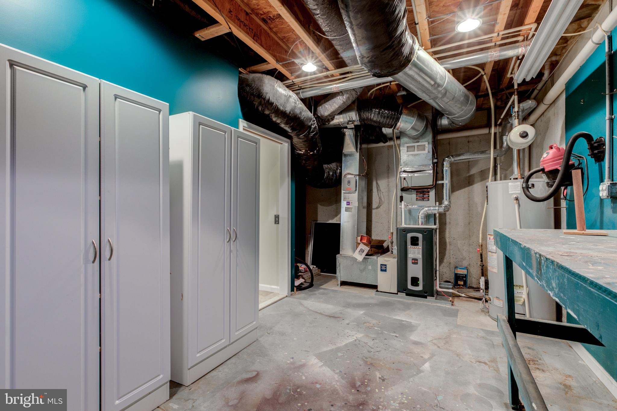 TRADITIONS AT LONGII - Residential