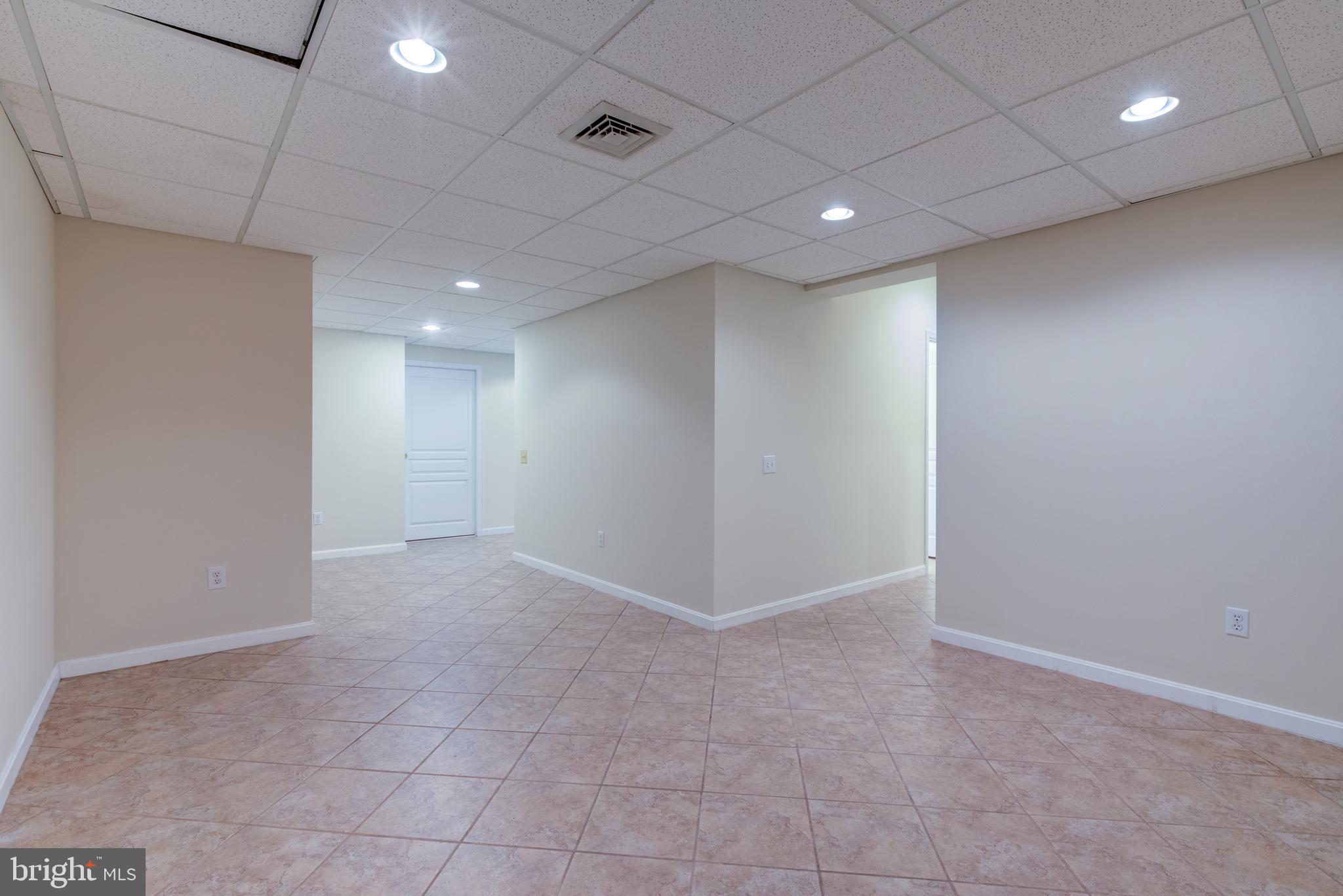 TRADITIONS AT LONGII - Residential