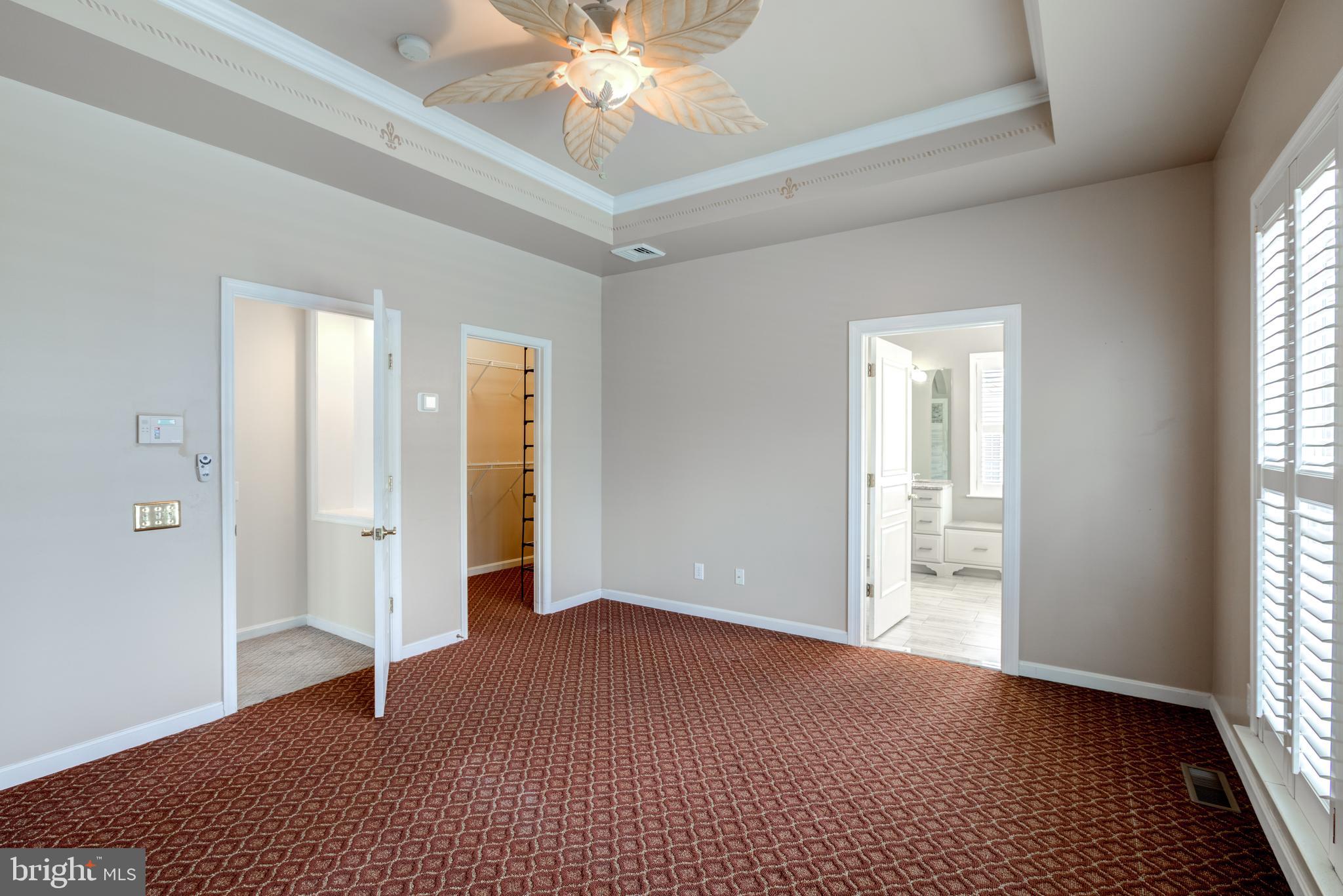 TRADITIONS AT LONGII - Residential