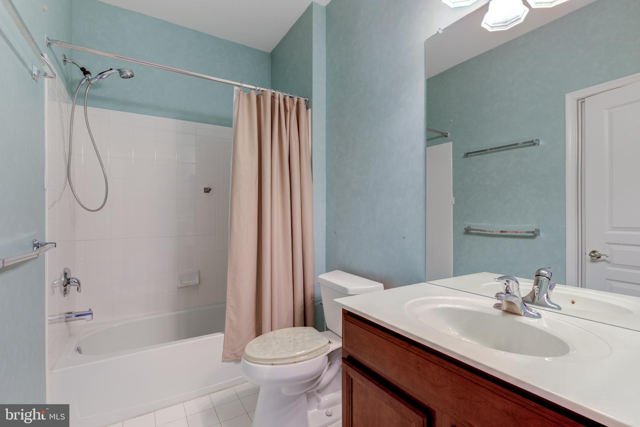 TRADITIONS AT LONGII - Residential