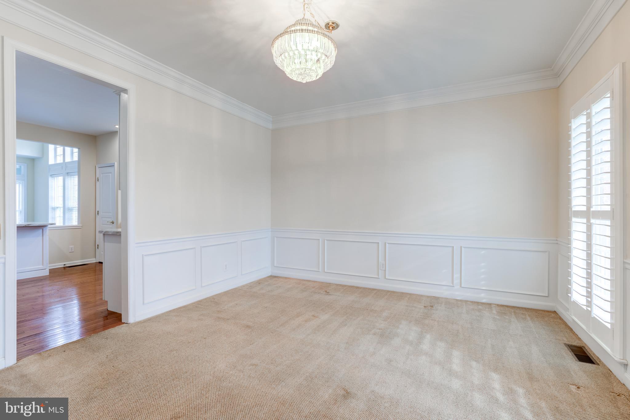 TRADITIONS AT LONGII - Residential