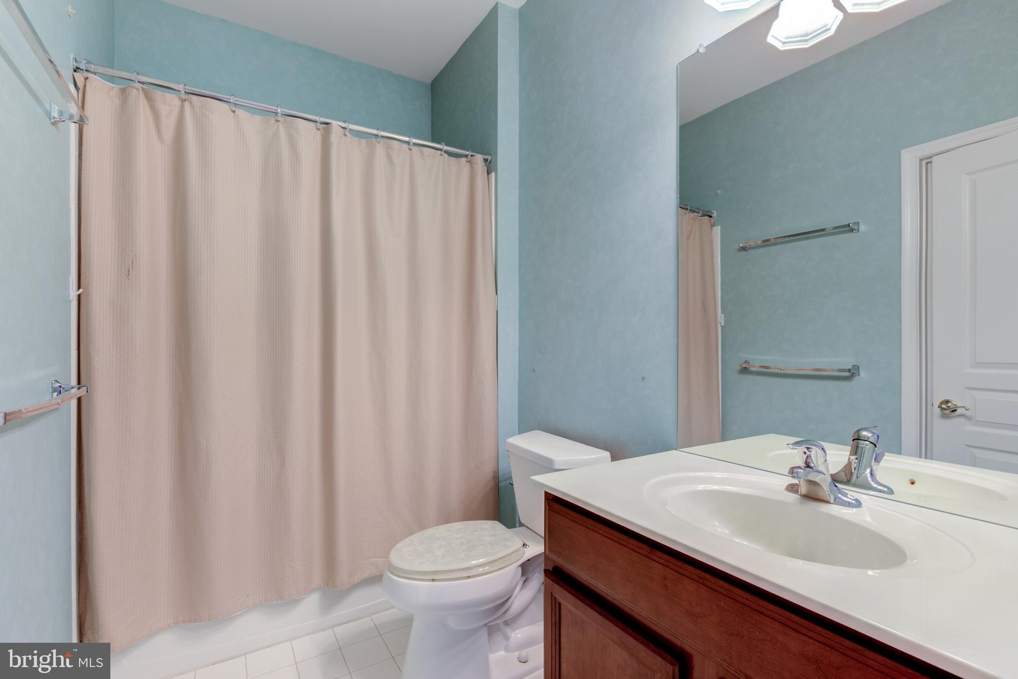 TRADITIONS AT LONGII - Residential