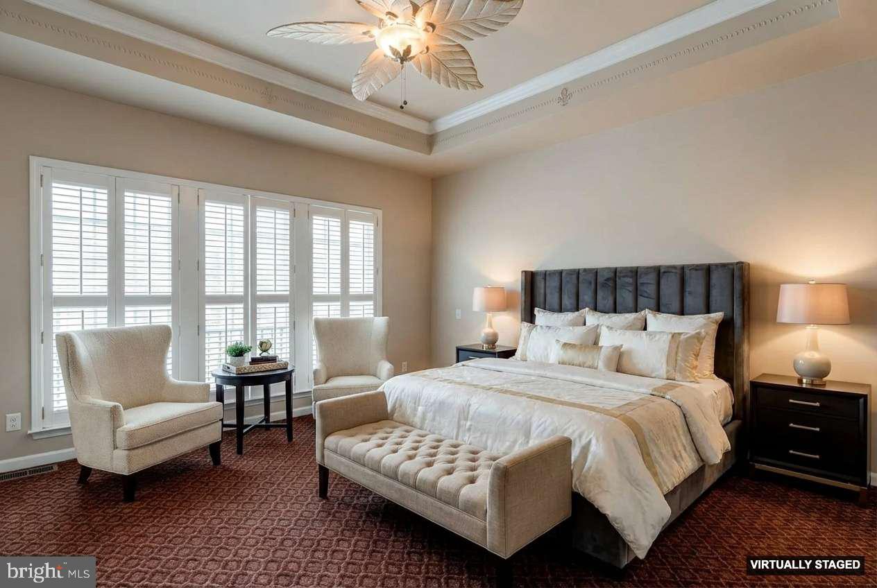 TRADITIONS AT LONGII - Residential