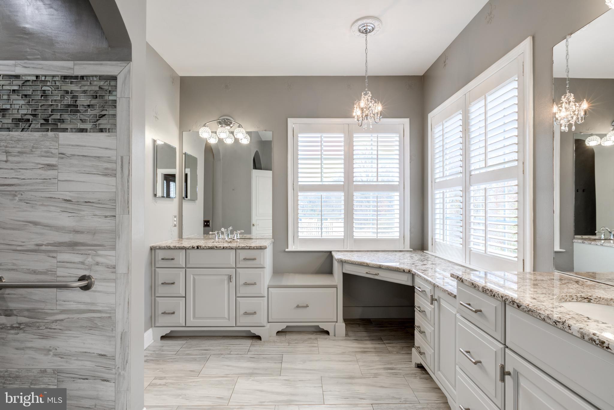 TRADITIONS AT LONGII - Residential