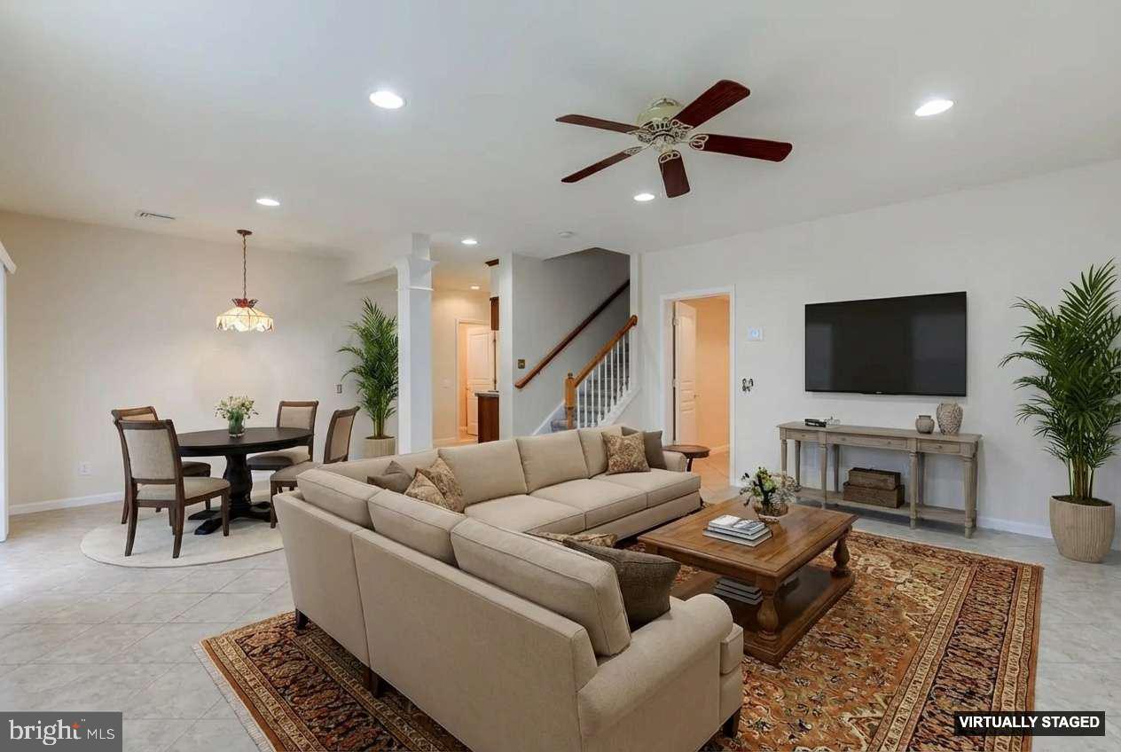 TRADITIONS AT LONGII - Residential