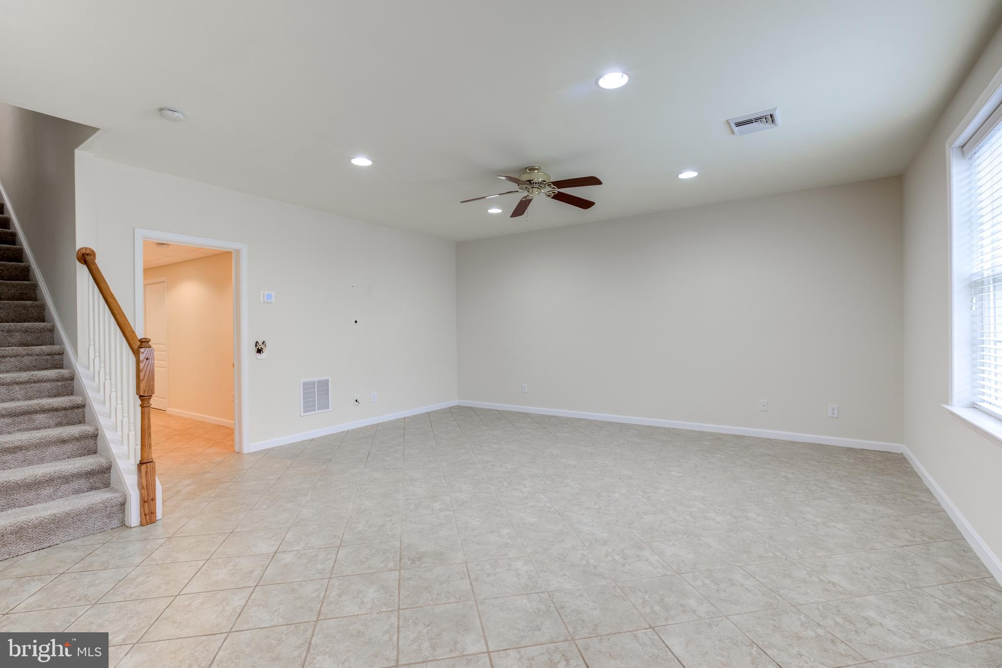 TRADITIONS AT LONGII - Residential