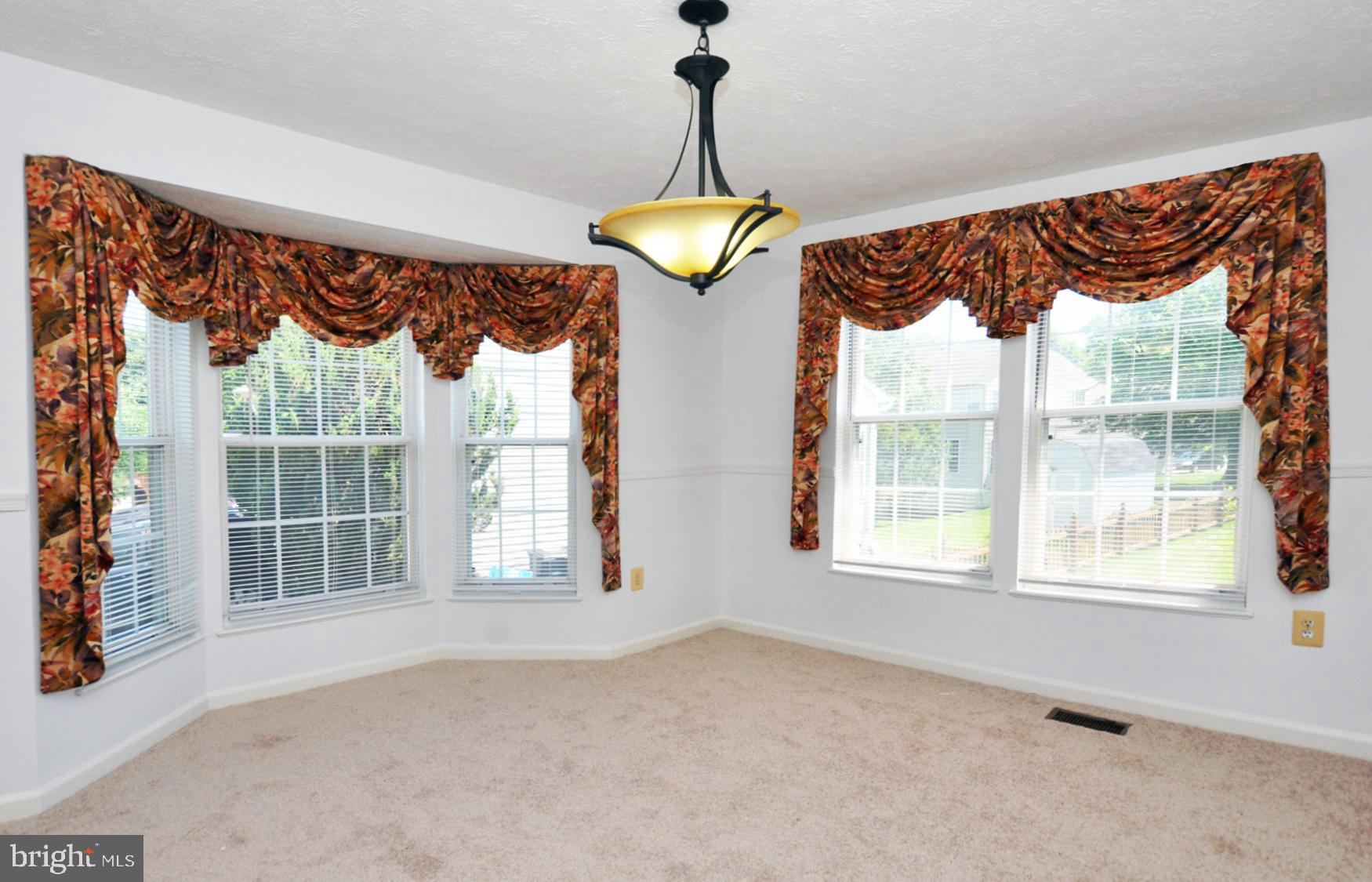 INDIAN CREEK PLAT 10 - Residential Lease