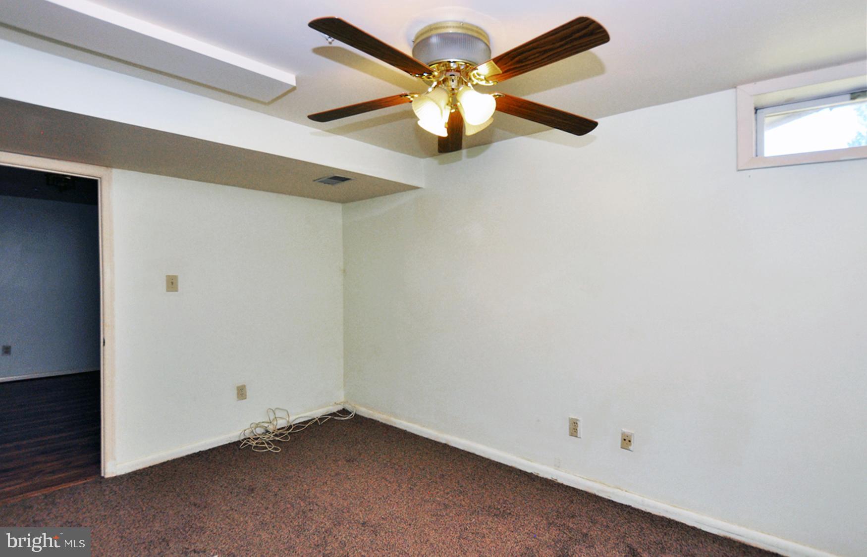 INDIAN CREEK PLAT 10 - Residential Lease