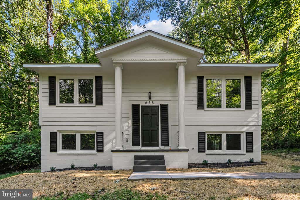 Photo of 636 Holly Corner Road, FREDERICKSBURG, VA 22406 (MLS # VAST2052568)