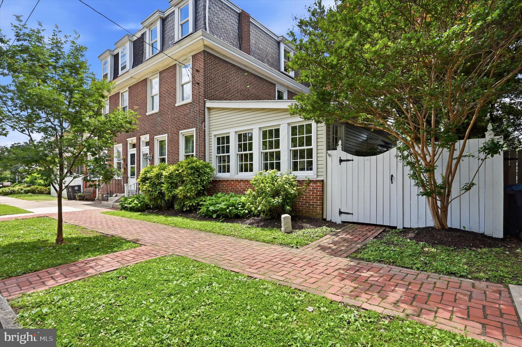 CONSHOHOCKEN - Residential