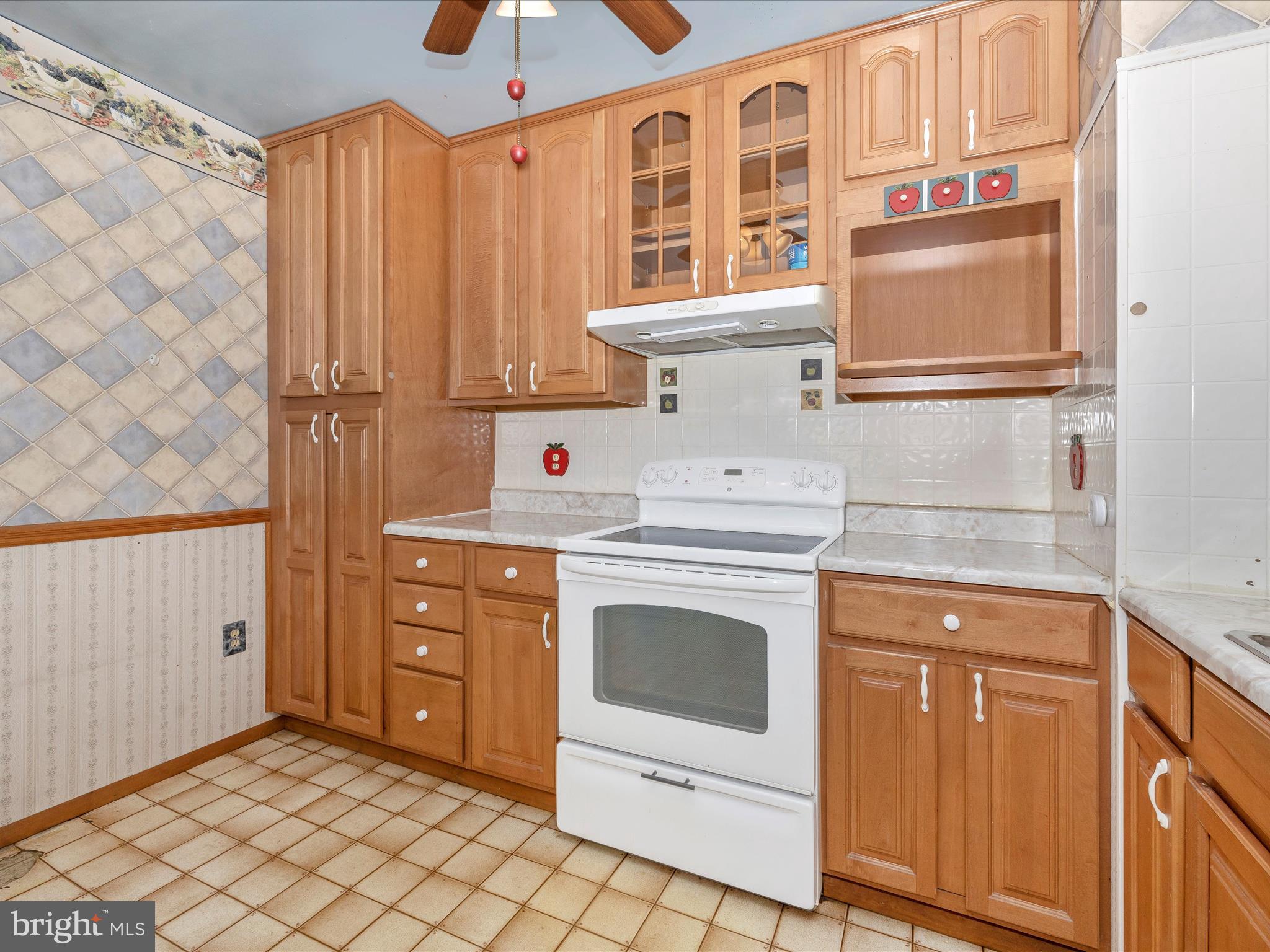 STONEGATE - Residential