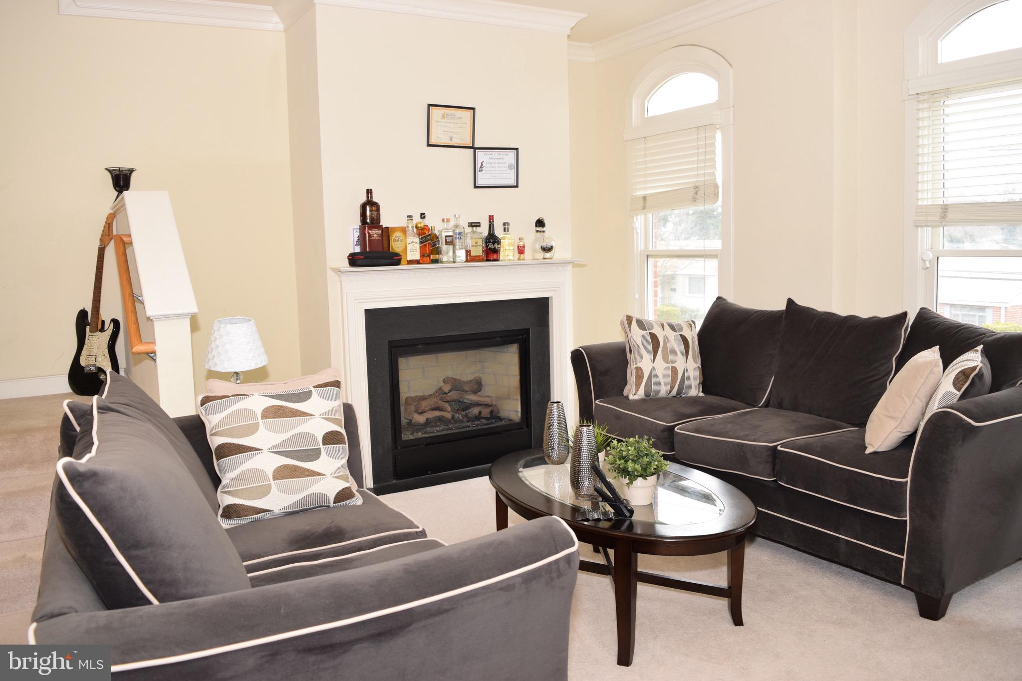 WHEATON FOREST - Residential Lease