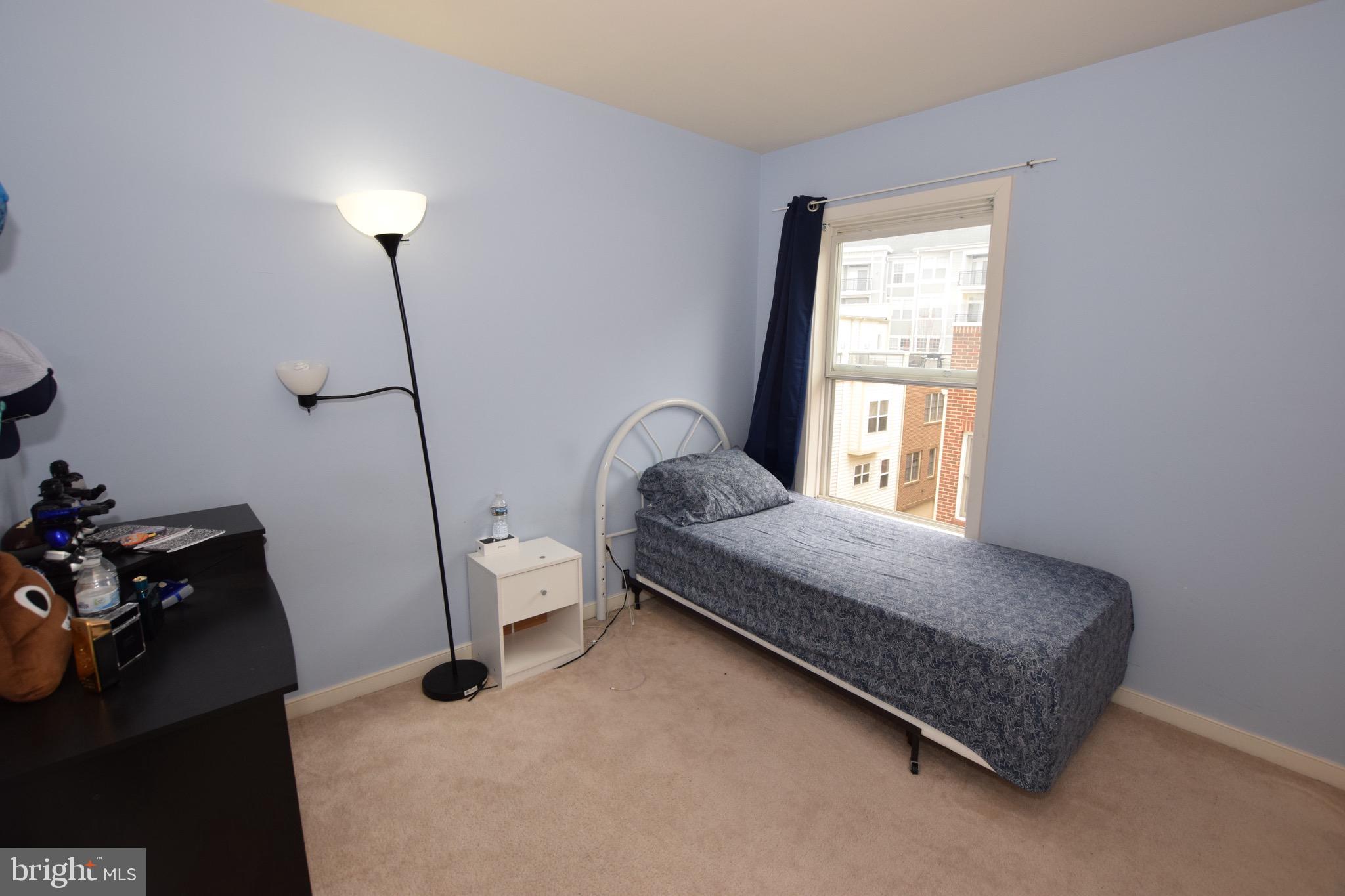 WHEATON FOREST - Residential Lease