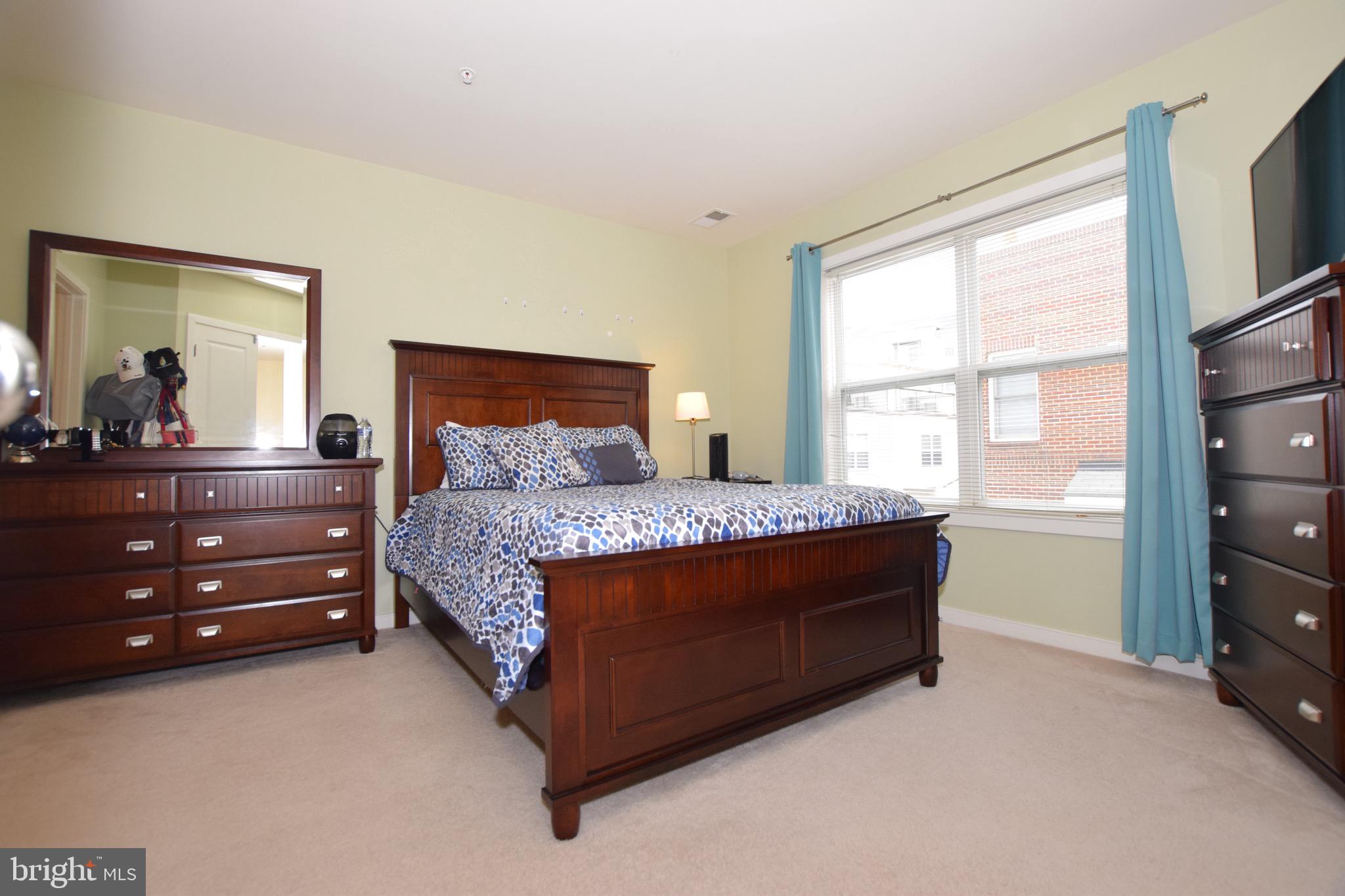 WHEATON FOREST - Residential Lease